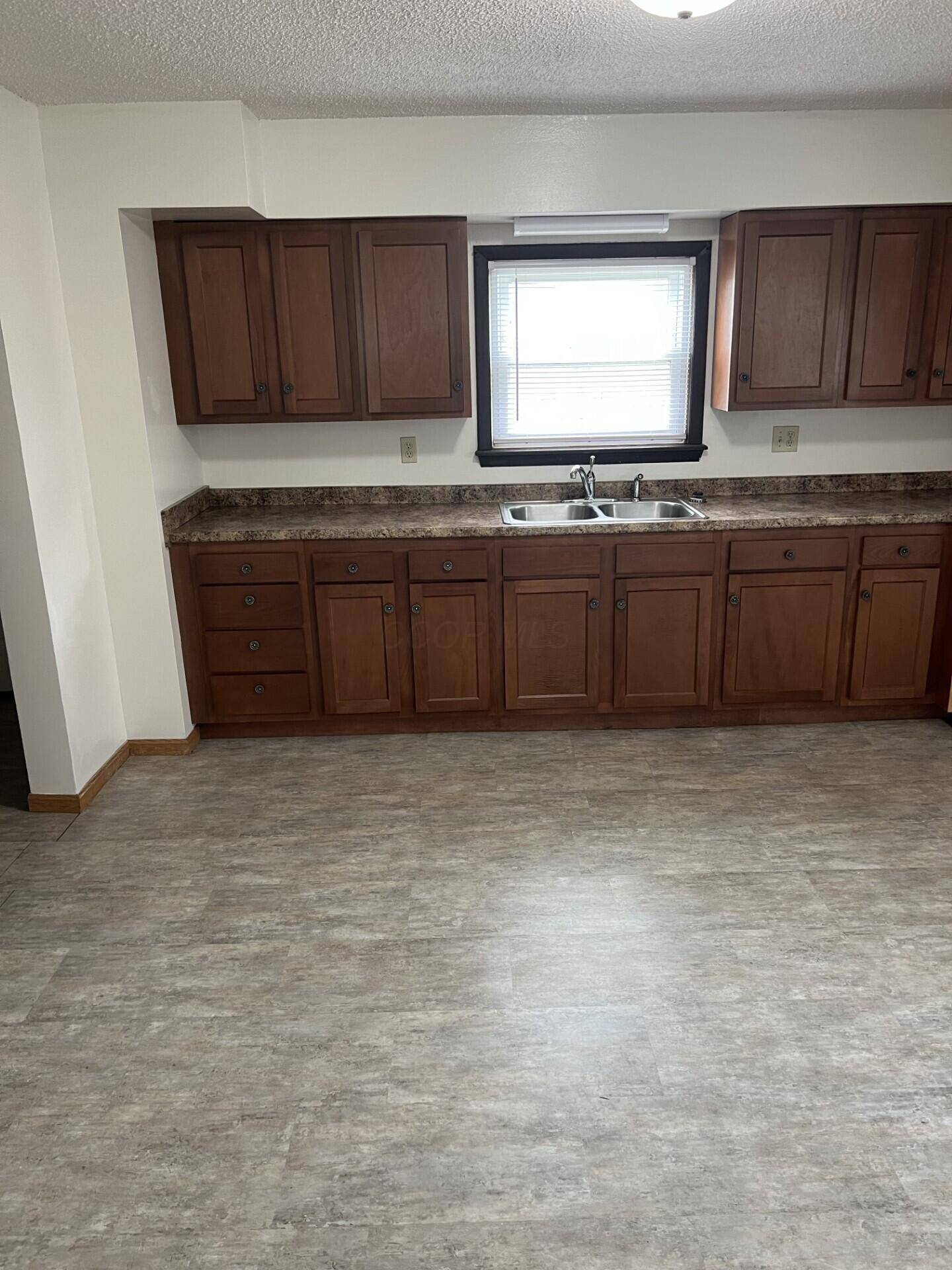 Newark, OH 43055,65 E North Street