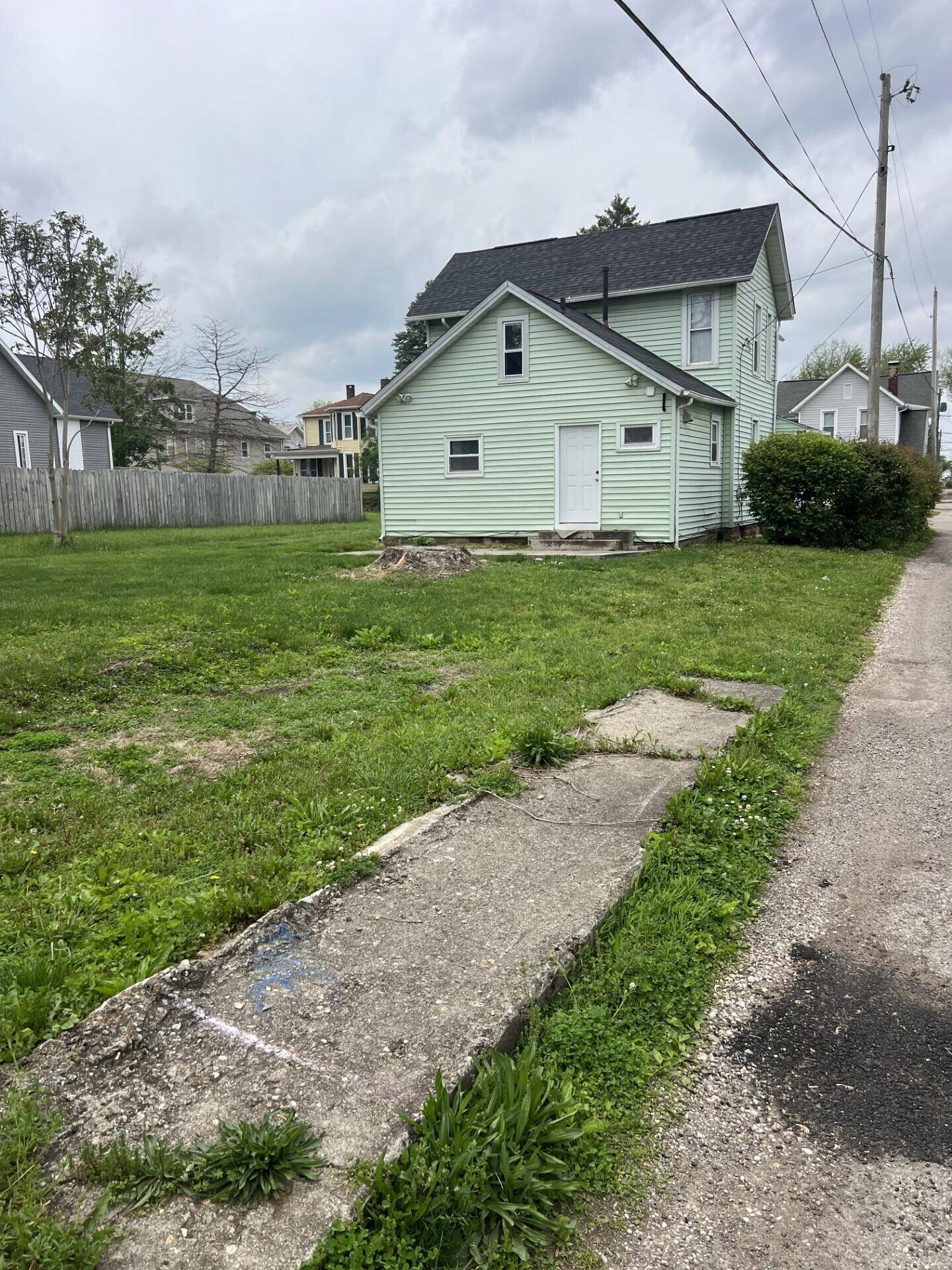 Newark, OH 43055,65 E North Street