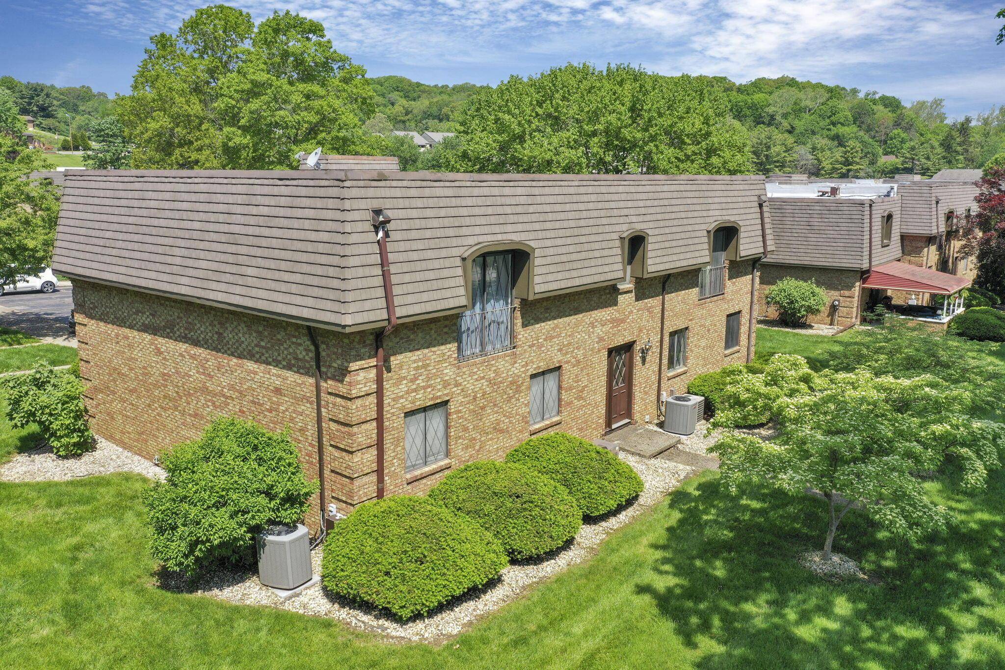 Newark, OH 43055,625 Country Club Drive #E4