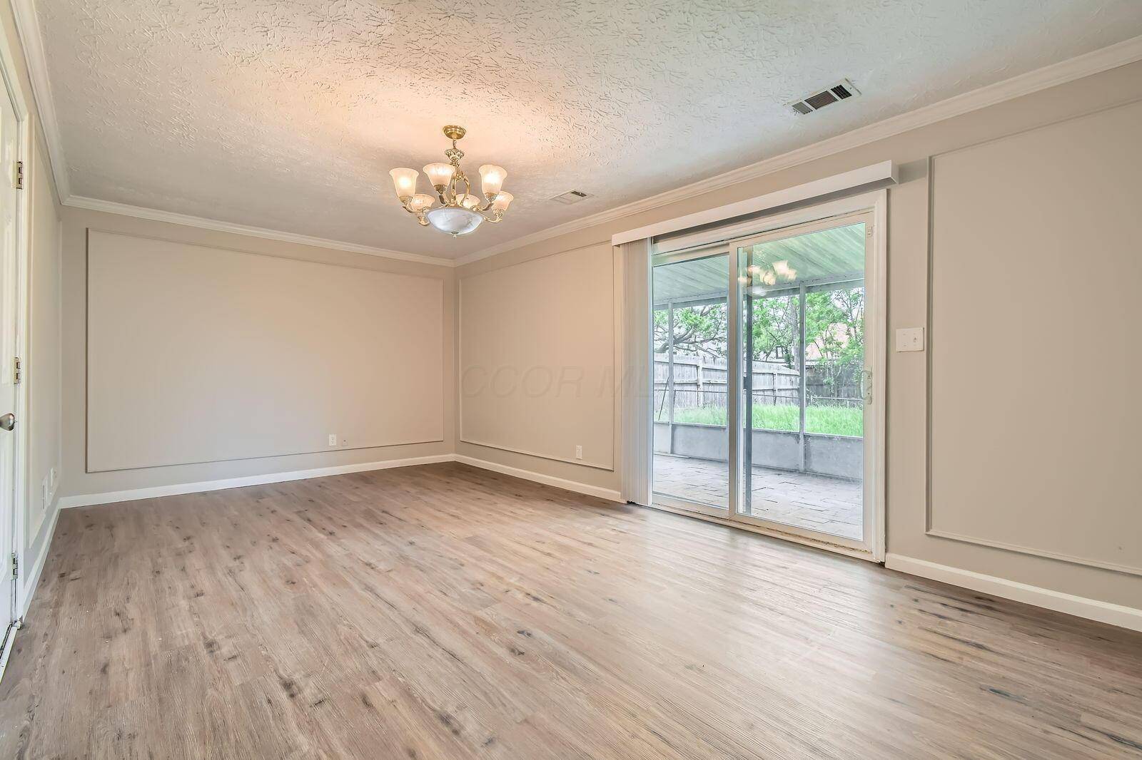 Columbus, OH 43229,4710 Heaton Road