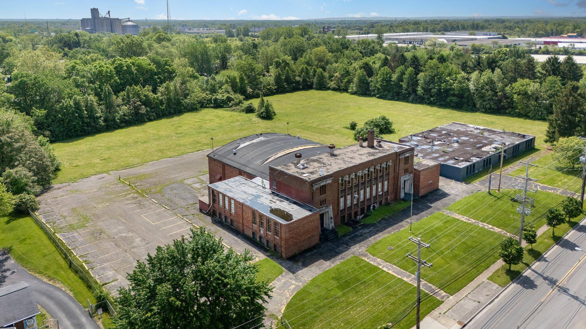 Columbus, OH 43227,1712 Courtright Road