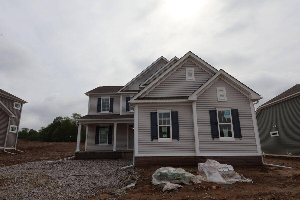 Pataskala, OH 43062,305 Reign Way