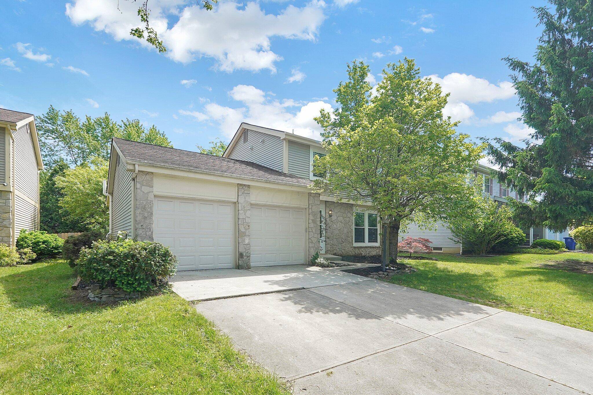 Powell, OH 43065,1711 Twin Oaks Drive