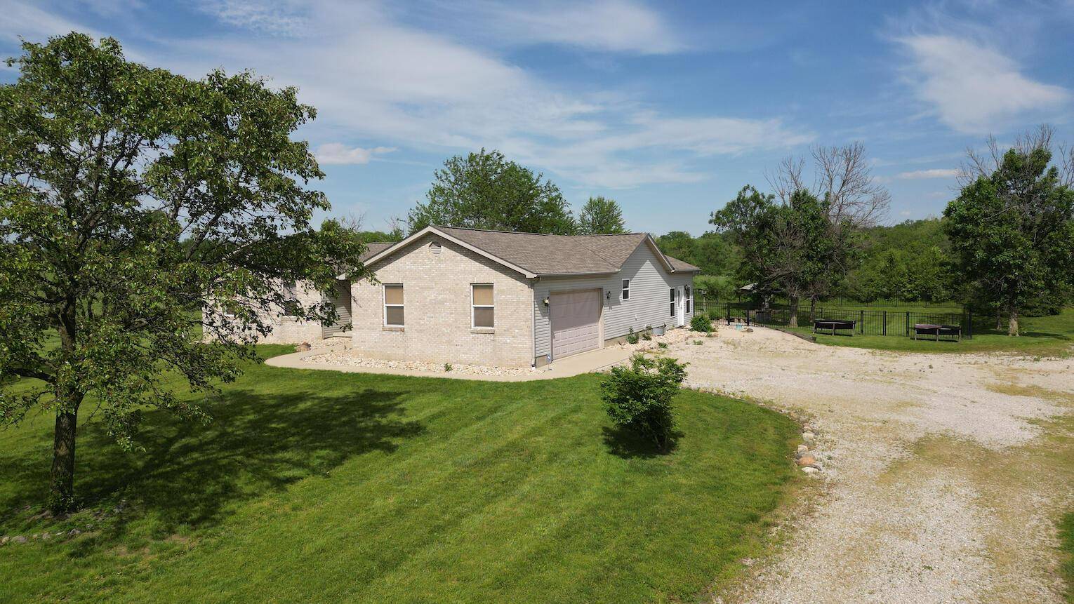 Ashville, OH 43103,13790 Ringgold Northern Road