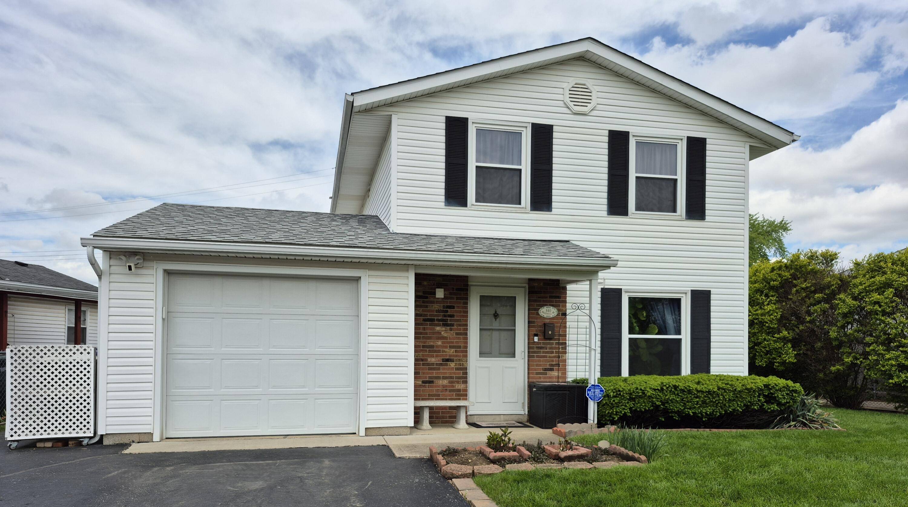 Columbus, OH 43207,840 Bradwell Drive
