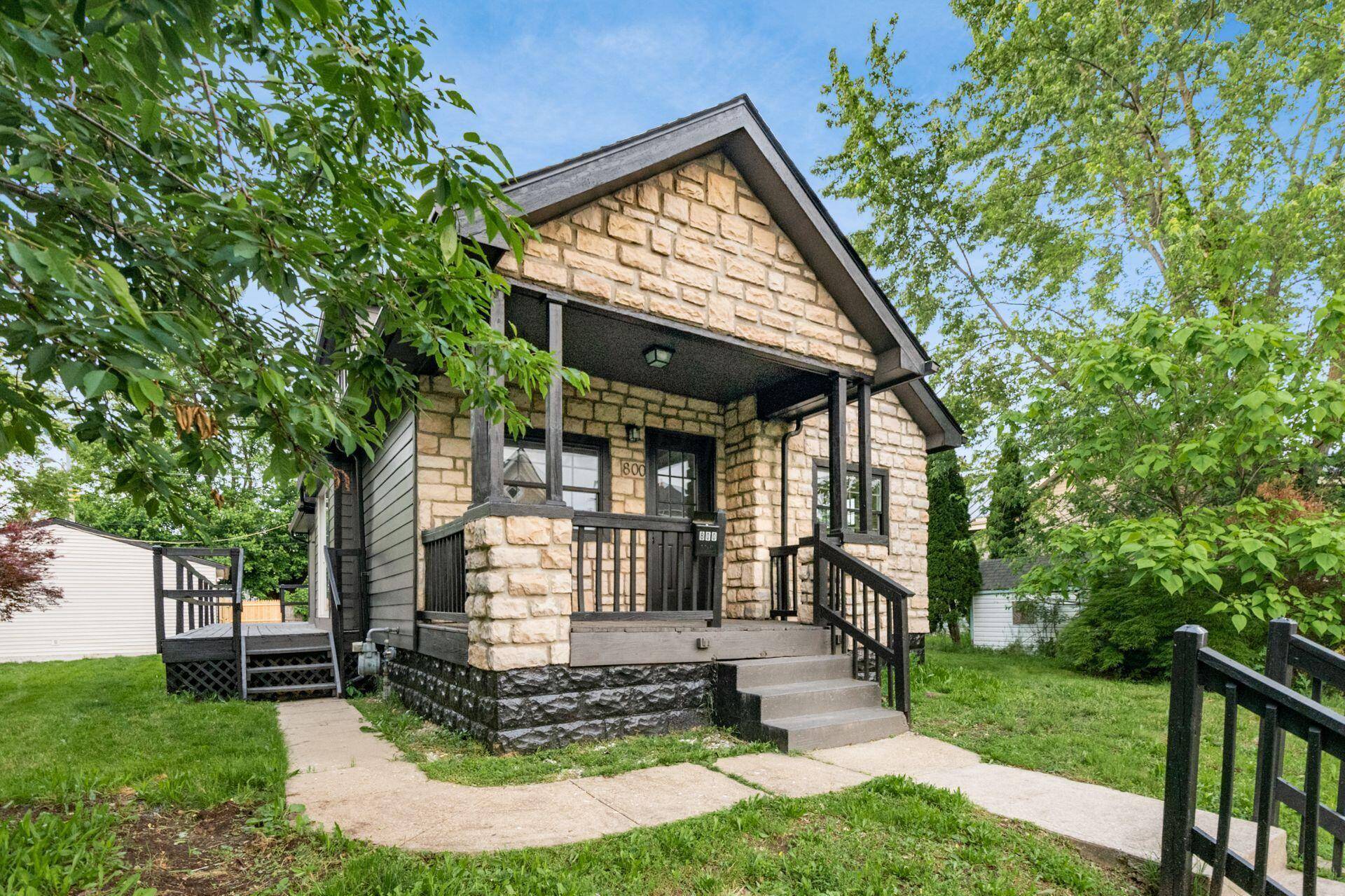 Columbus, OH 43222,800 Campbell Avenue