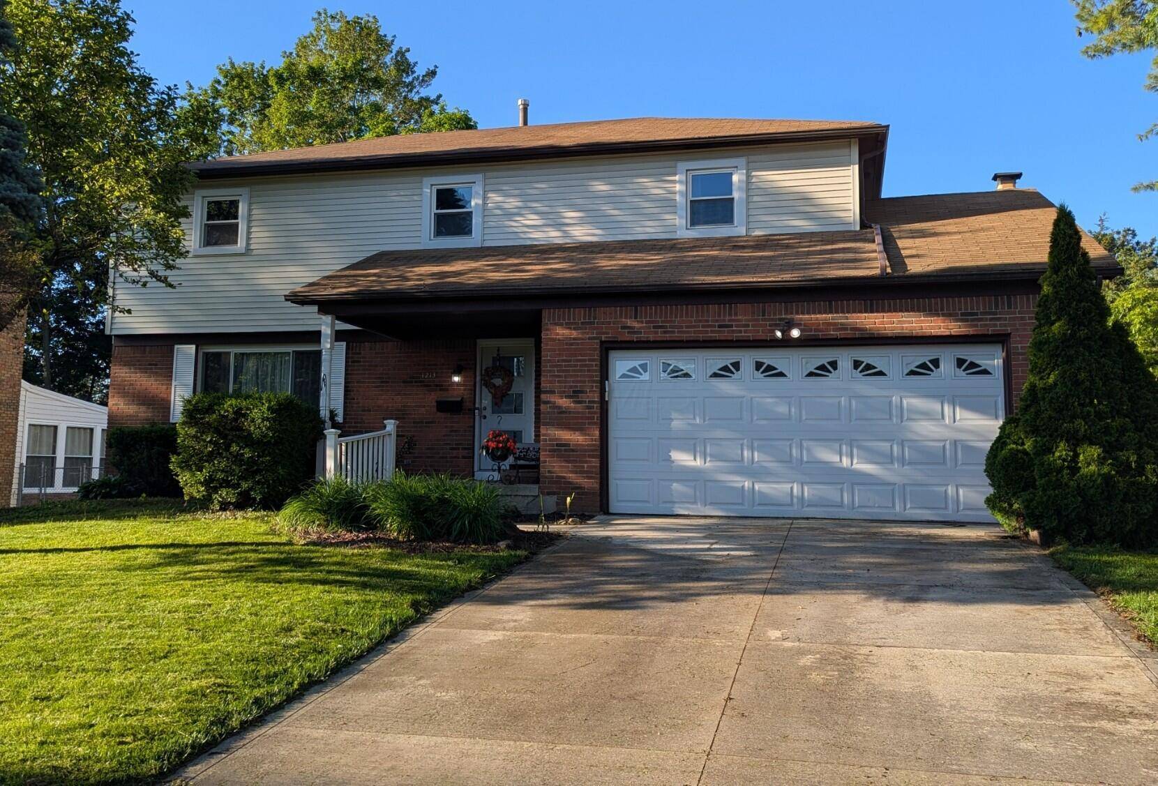 Columbus, OH 43235,1213 Slade Avenue