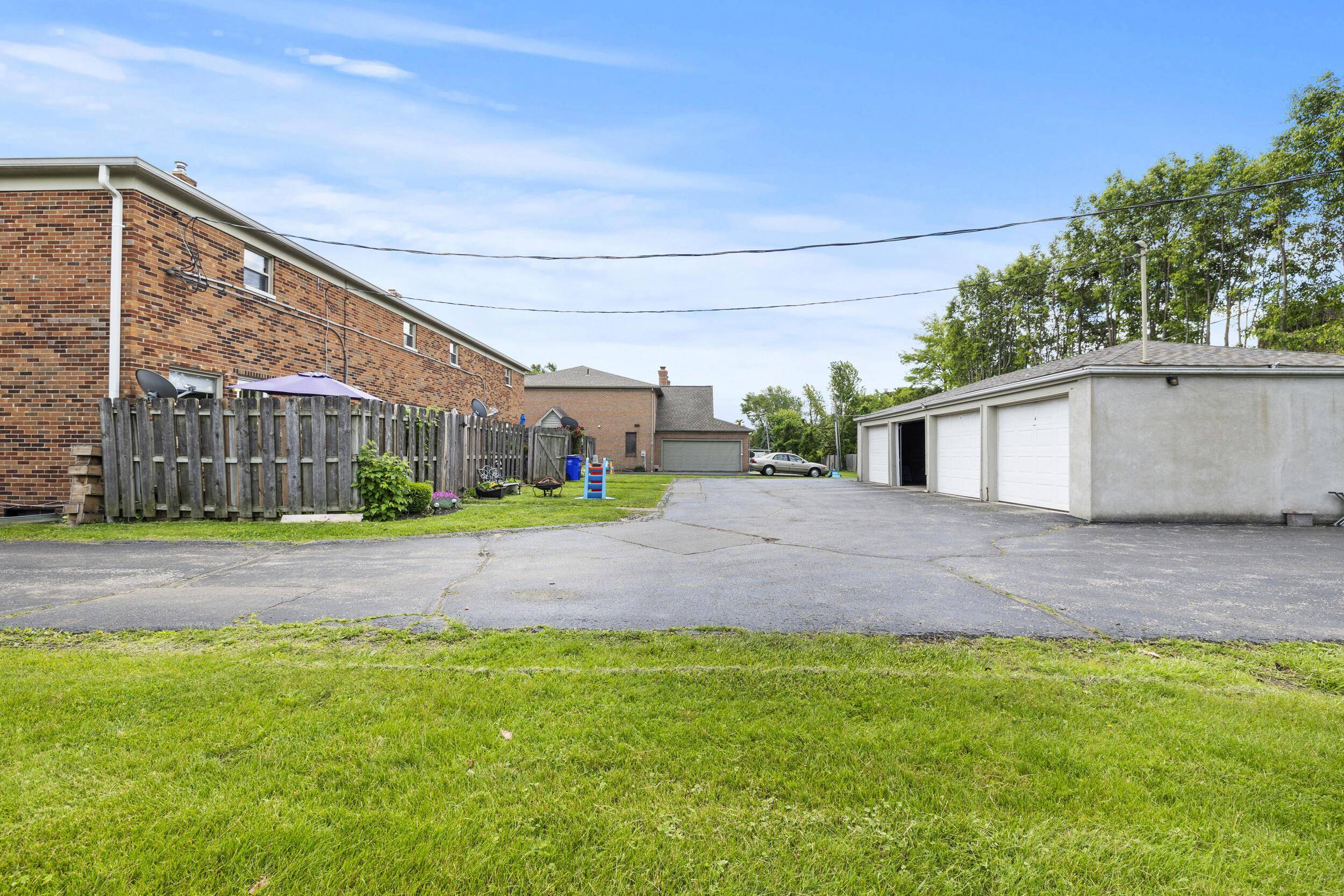 Columbus, OH 43220,48654873 Dierker Road