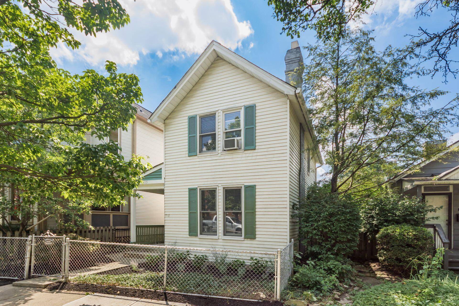 Columbus, OH 43215,815 Hamlet Street