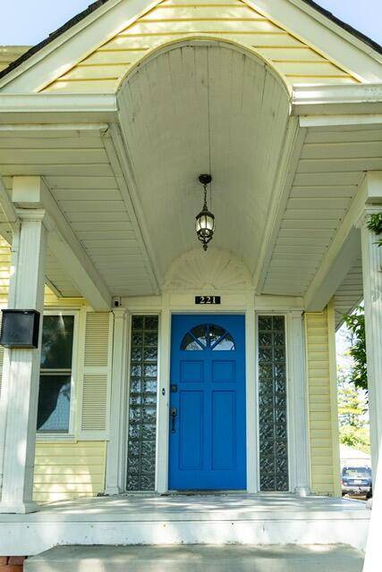 Columbus, OH 43204,221 S Sylvan Avenue