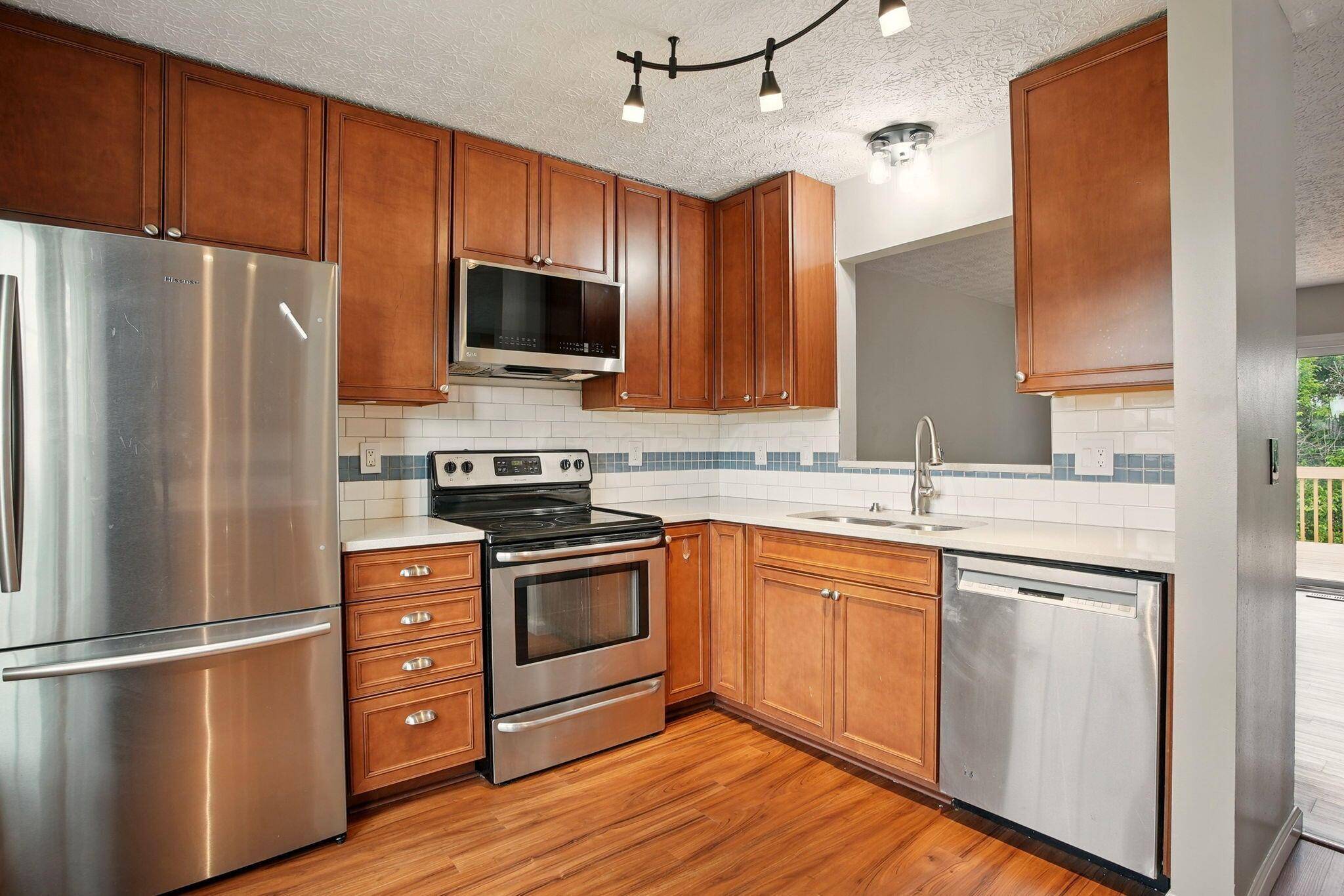 Columbus, OH 43207,280 Chatterly Lane