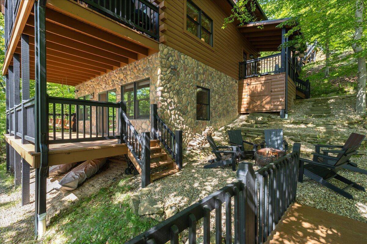 Sugar Grove, OH 43155,653 Natchez Lane