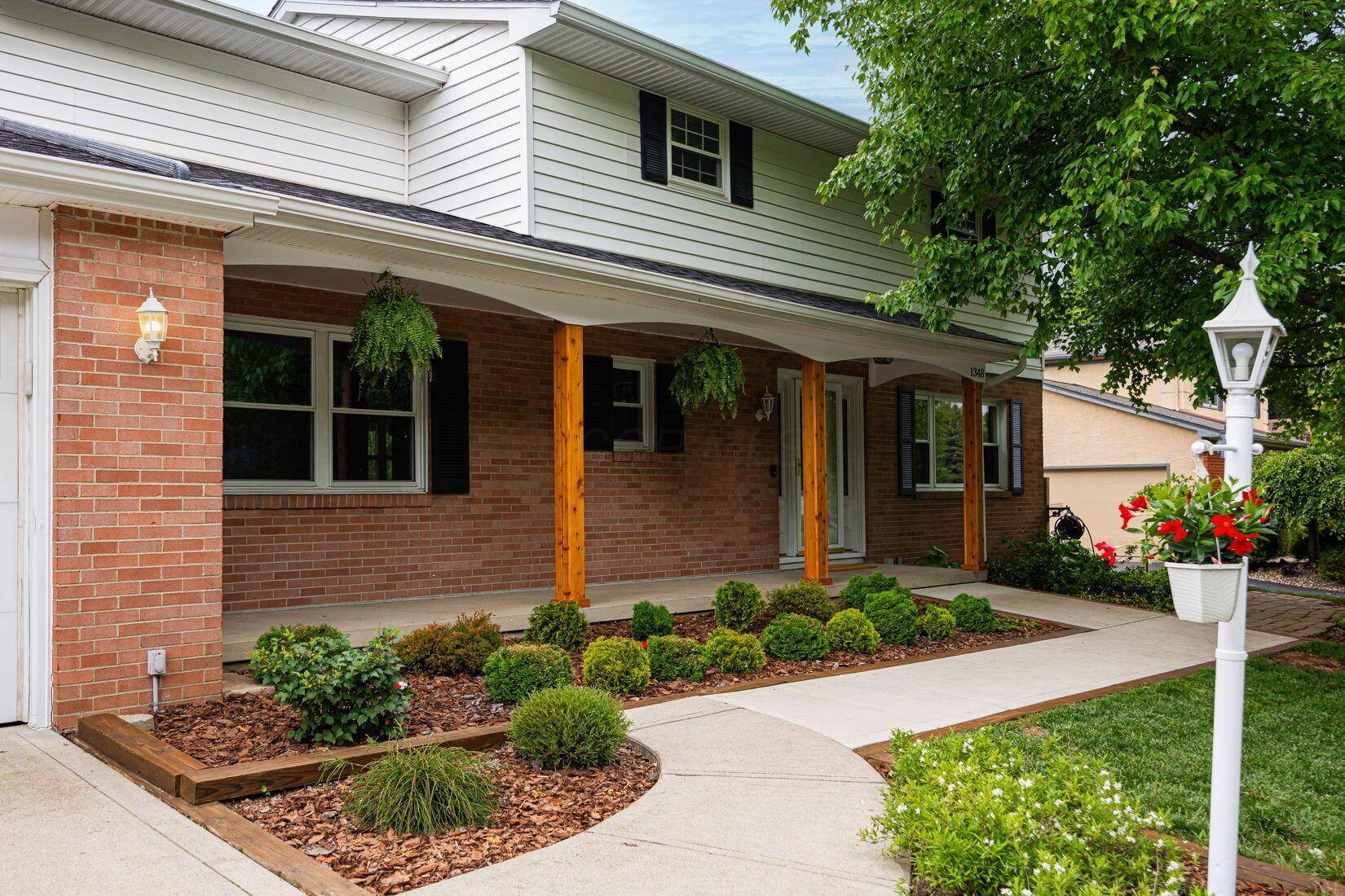 Columbus, OH 43235,1348 Brookridge Drive