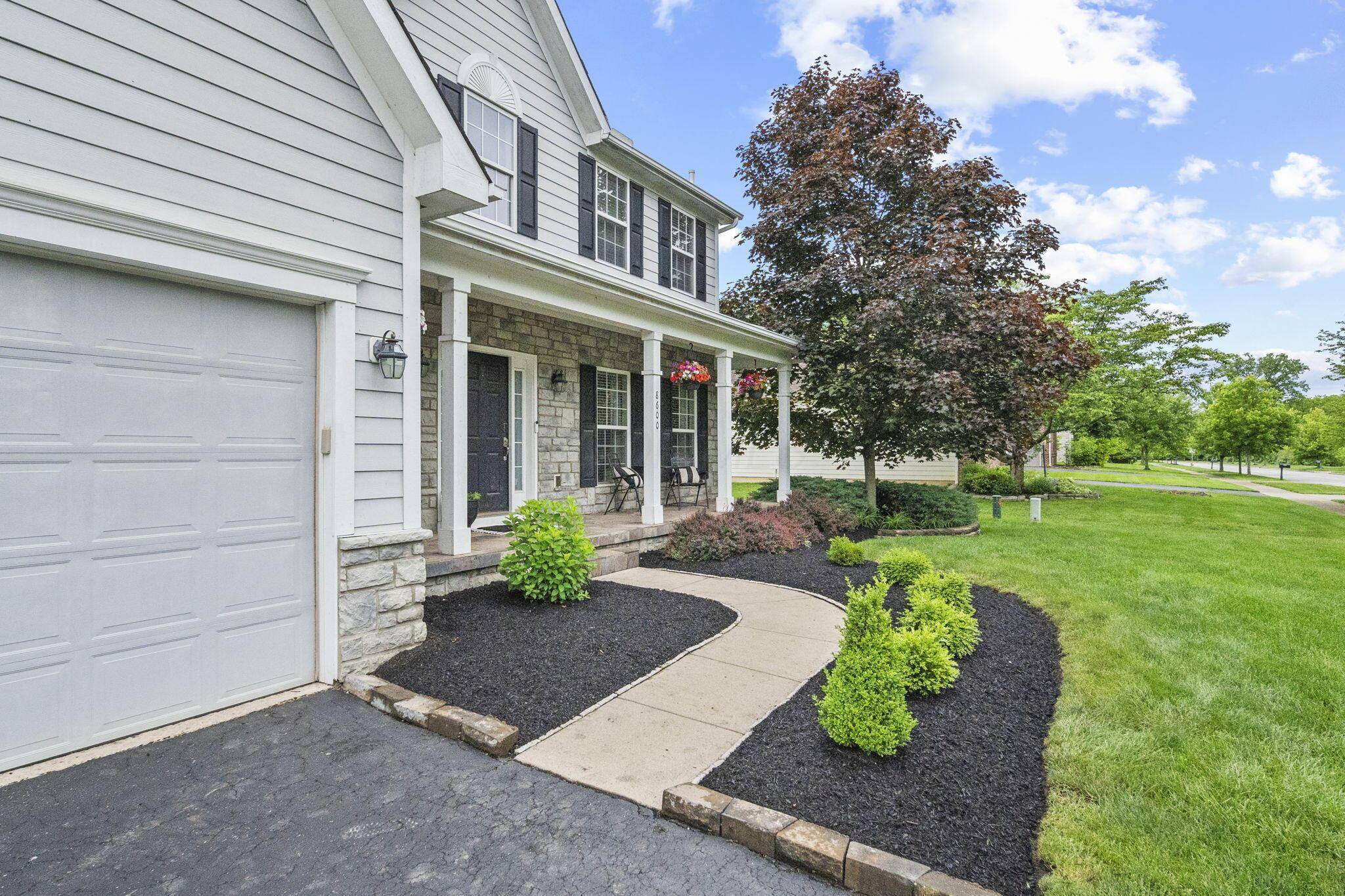 Powell, OH 43065,8600 Maple Leaf Court