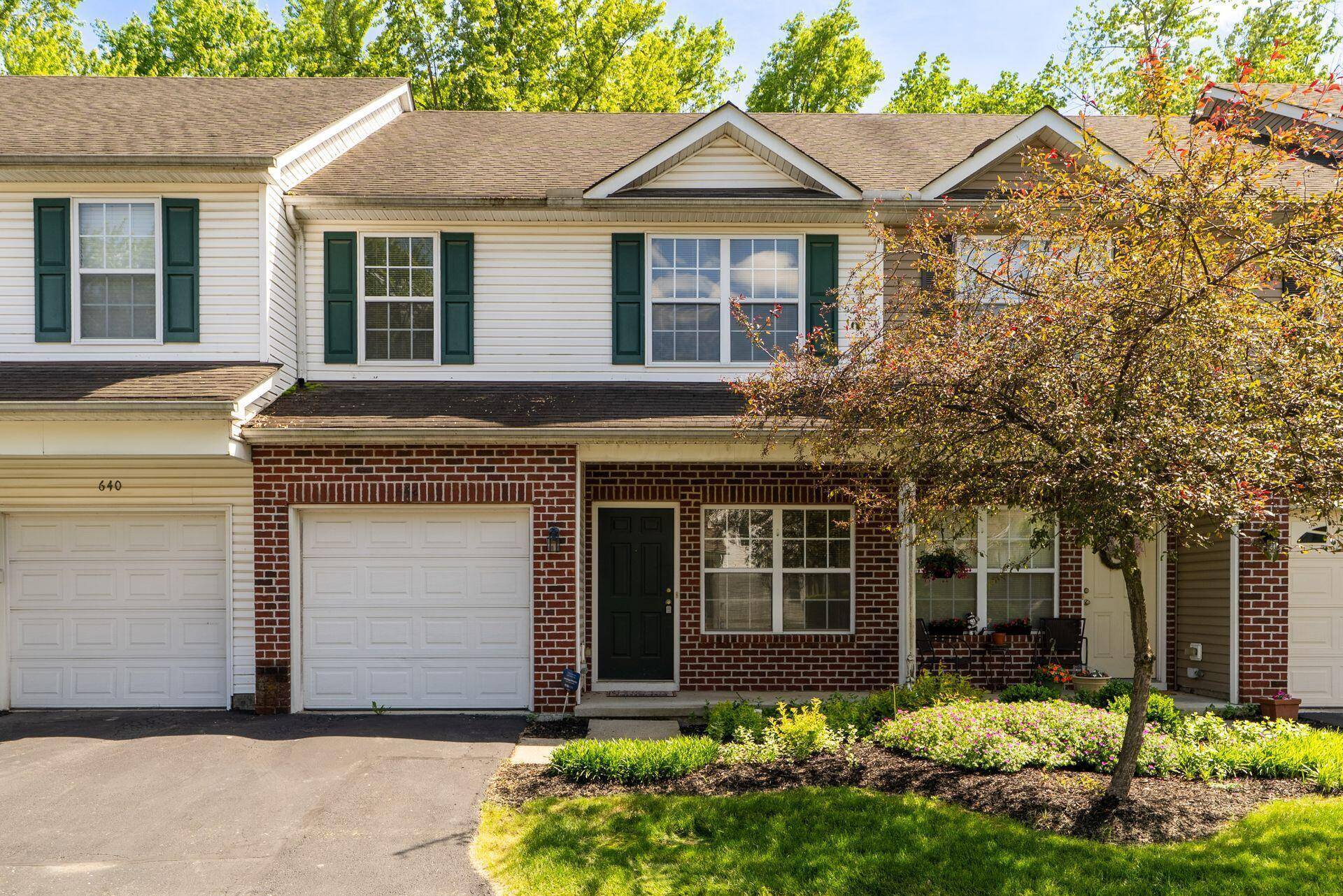 Columbus, OH 43230,642 Grove Circle #1902