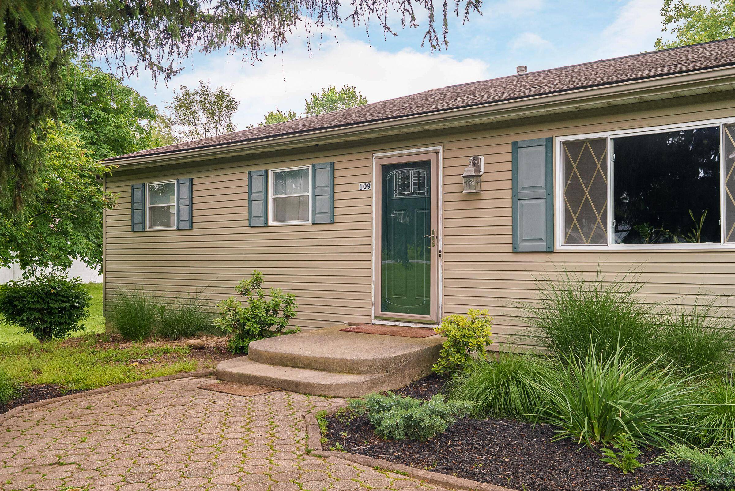 Columbus, OH 43207,109 Williams Road
