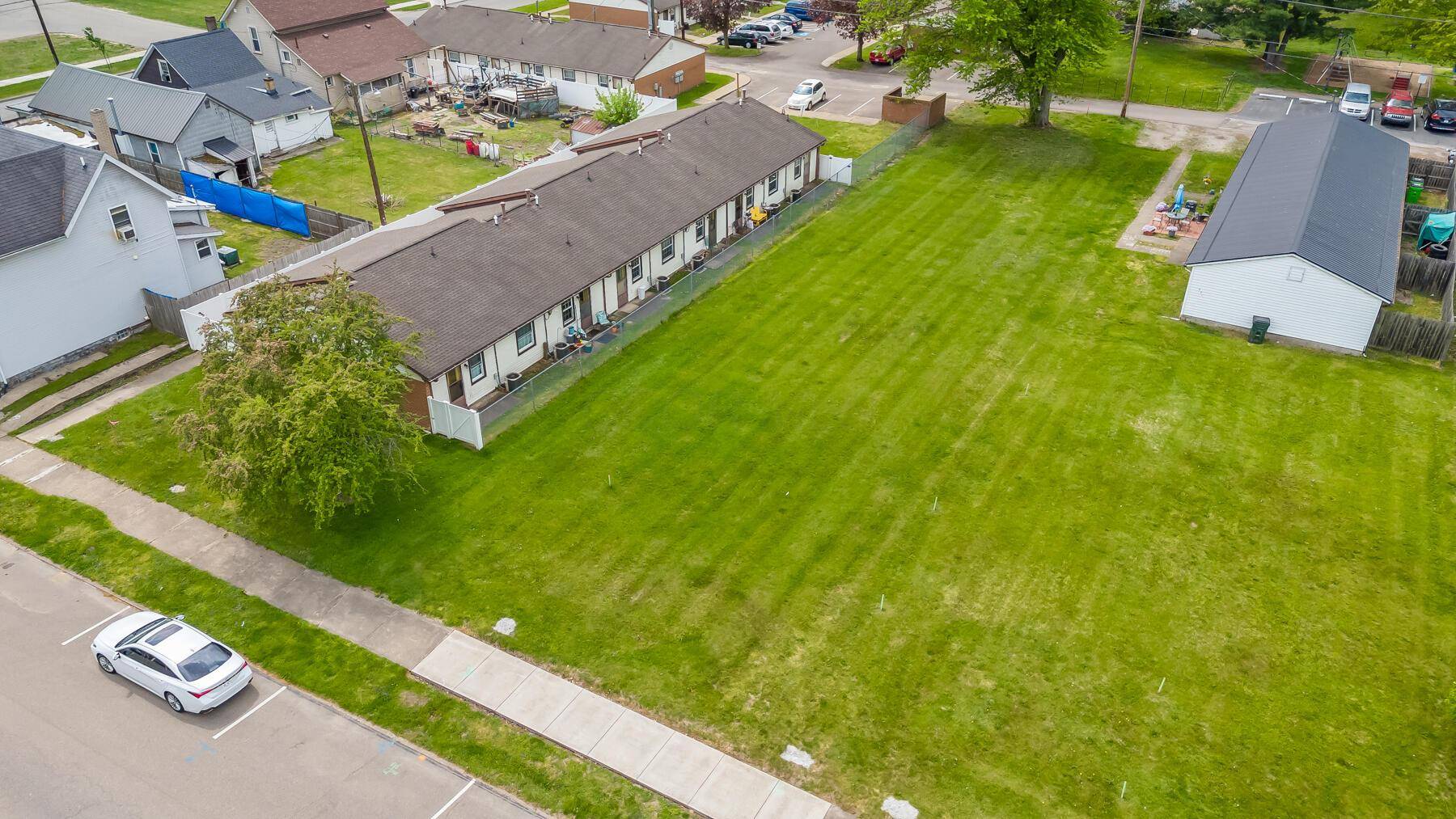 Coshocton, OH 43812,325 N 3rd Street