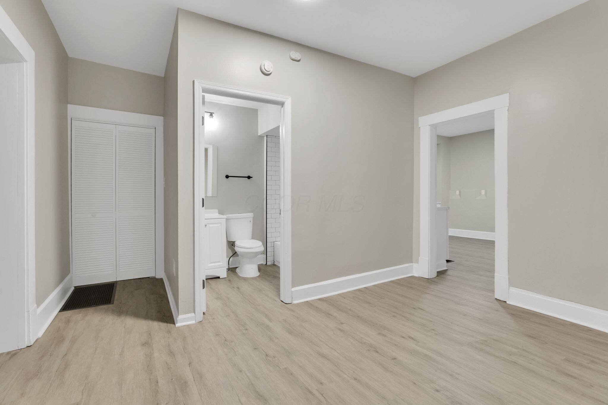 Columbus, OH 43203,358 Saint Clair Avenue