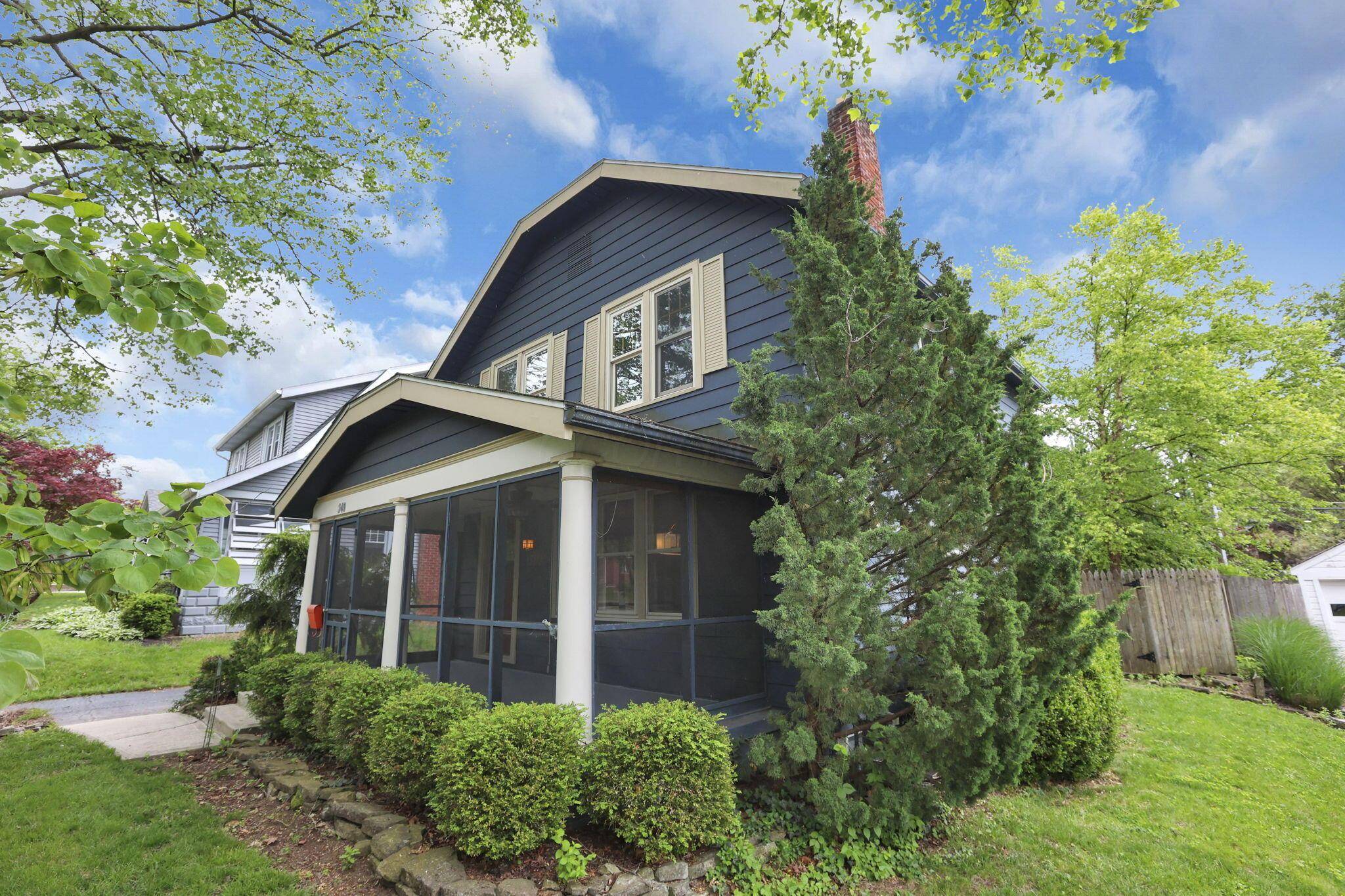 Columbus, OH 43214,249 Blenheim Road
