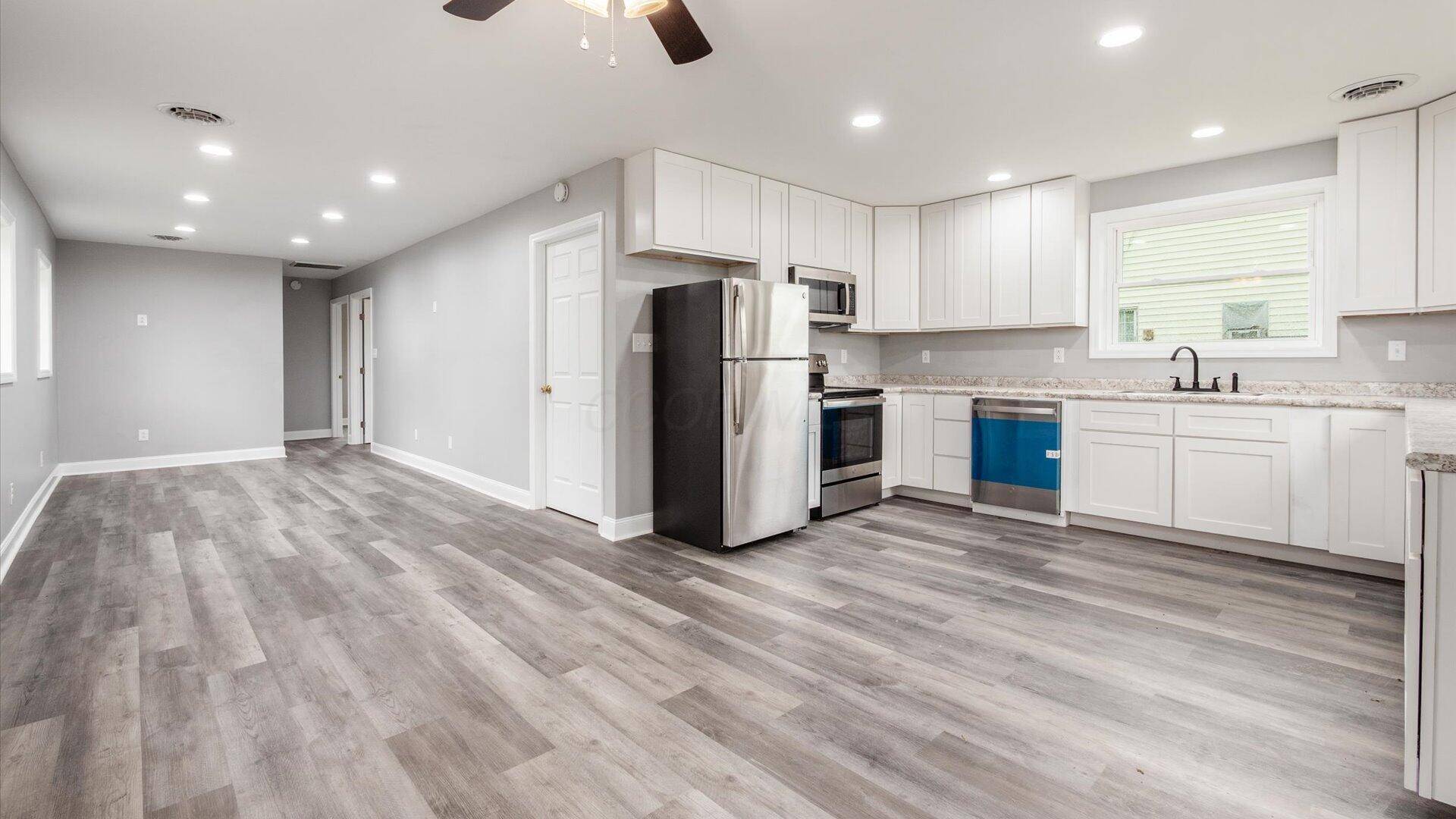 Roseville, OH 43777,194 Walnut Street