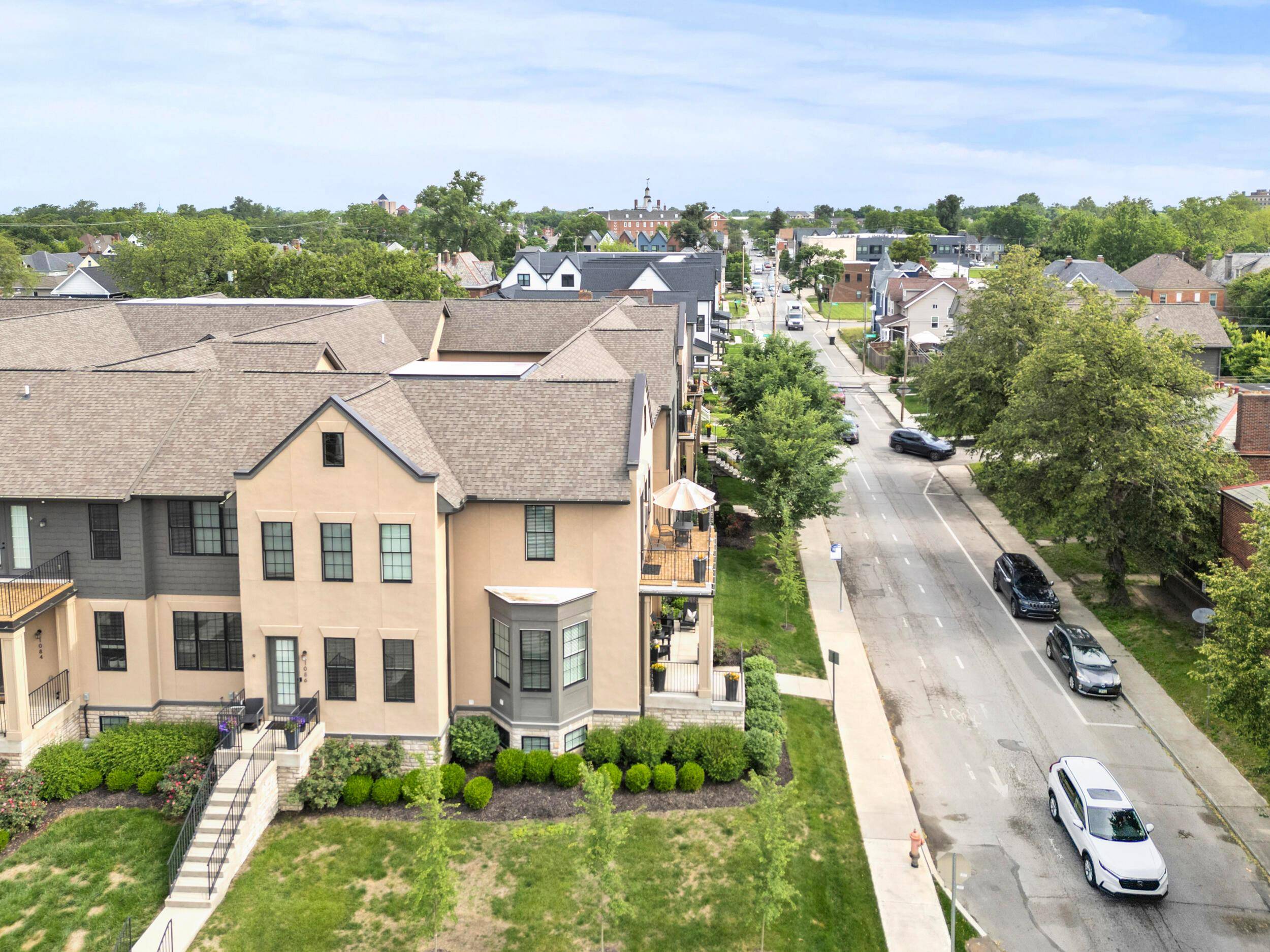 Columbus, OH 43205,233 S Ohio Avenue #11