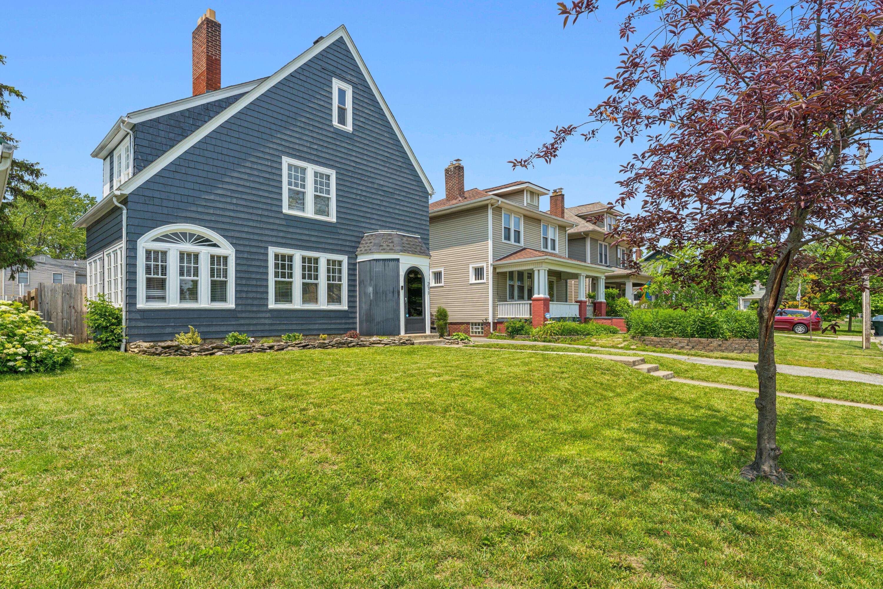Columbus, OH 43204,211 Guernsey Avenue