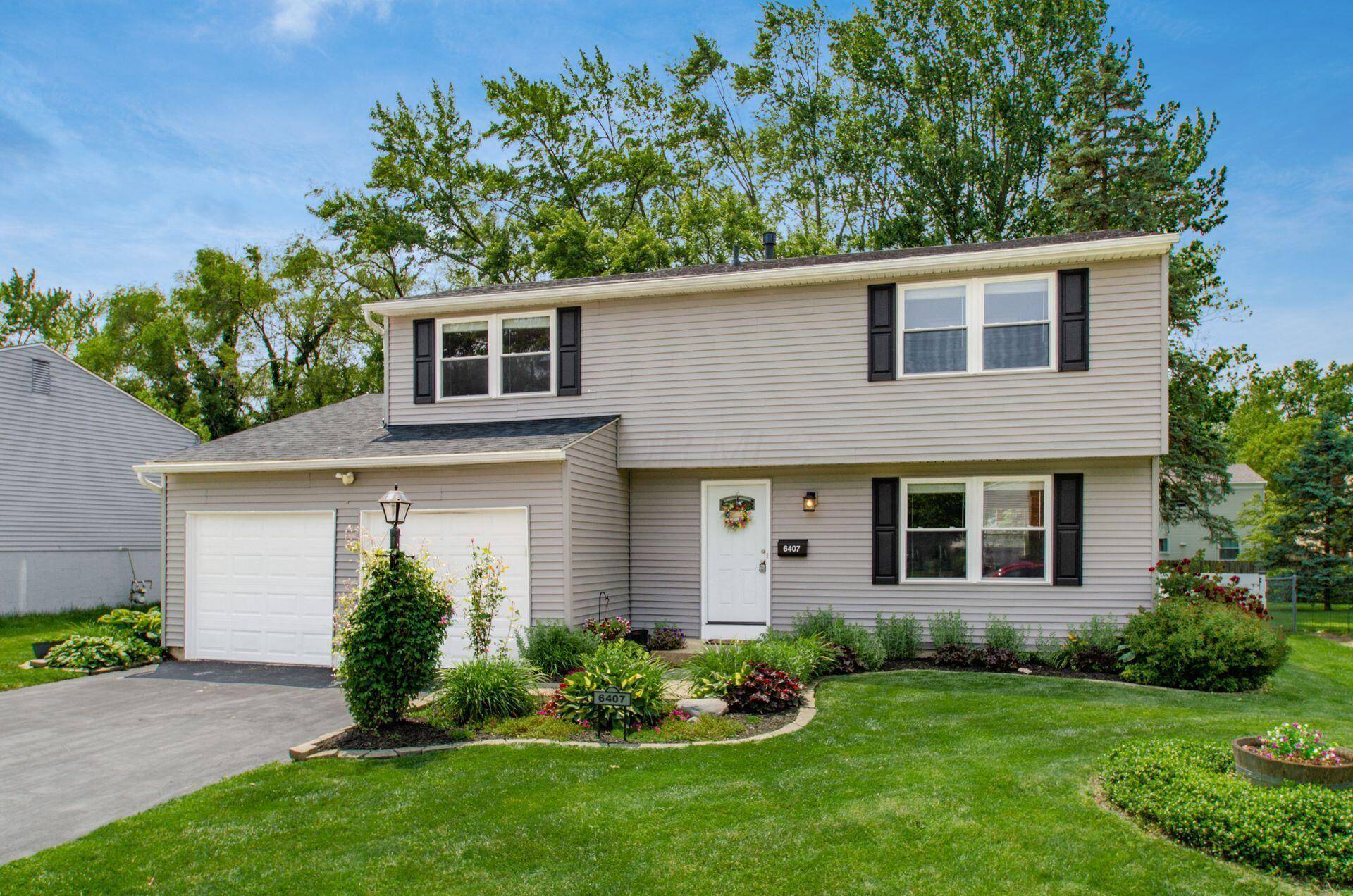 Columbus, OH 43229,6407 Skywae Drive