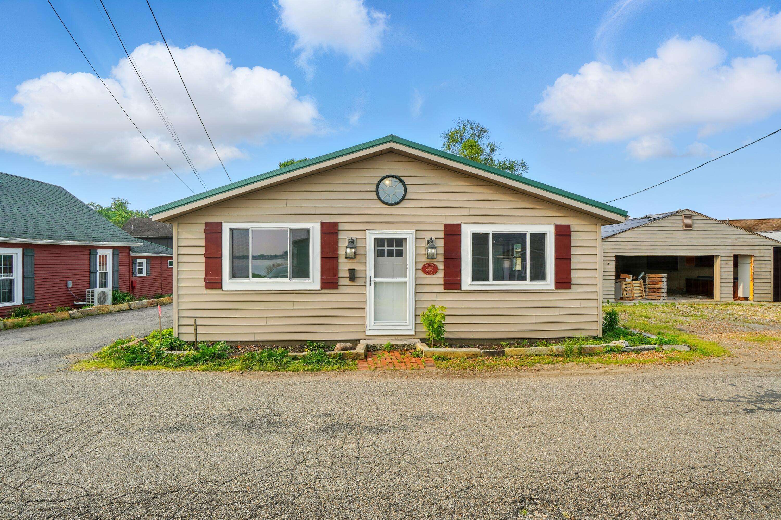Thornville, OH 43076,4881 Decker Avenue