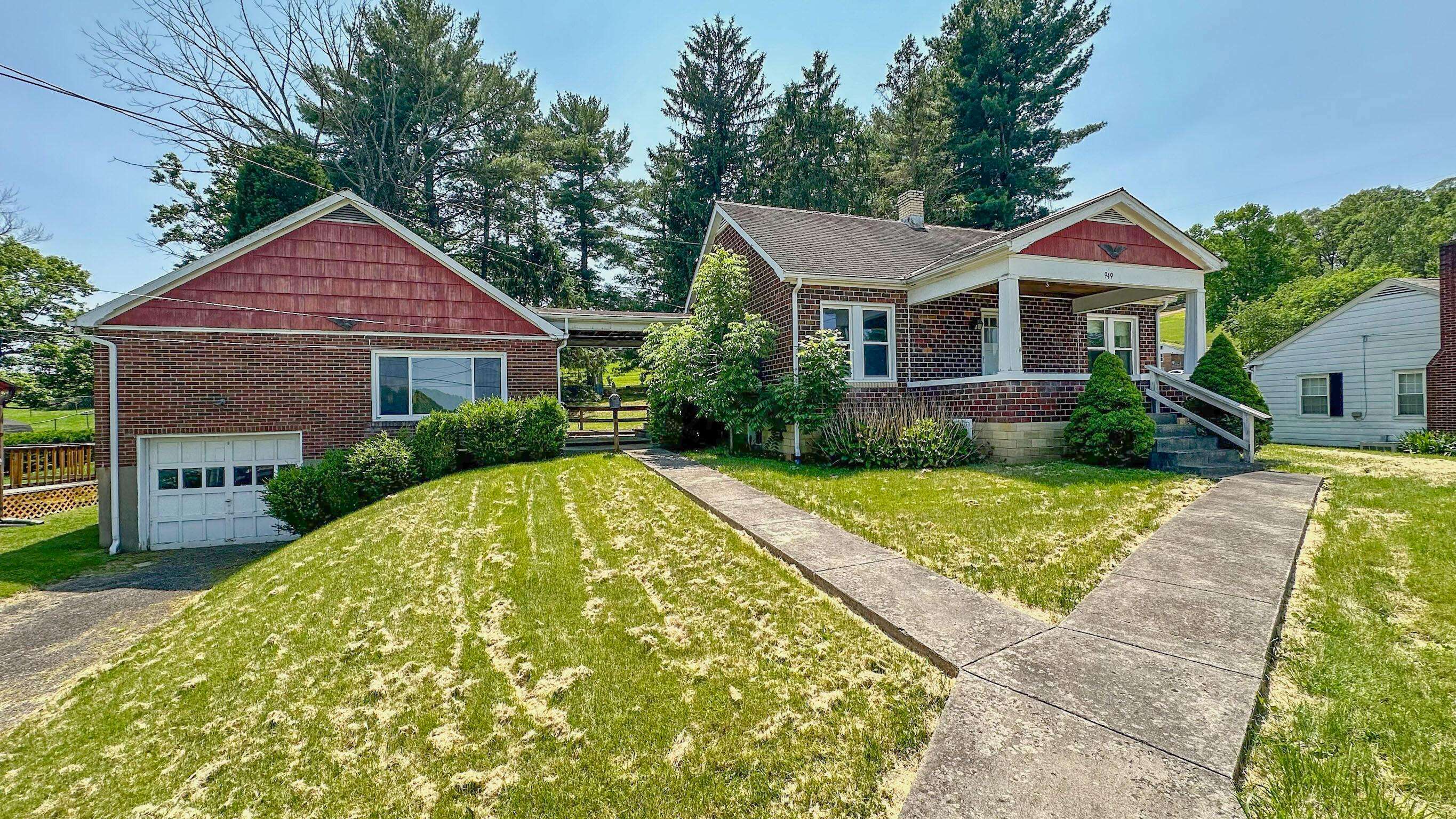 Logan, OH 43138,949 Mohican Avenue