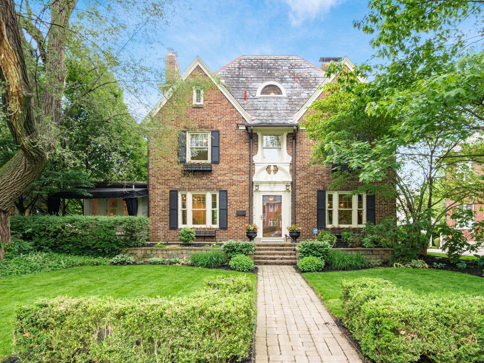 Upper Arlington, OH 43212,1635 Cambridge Boulevard