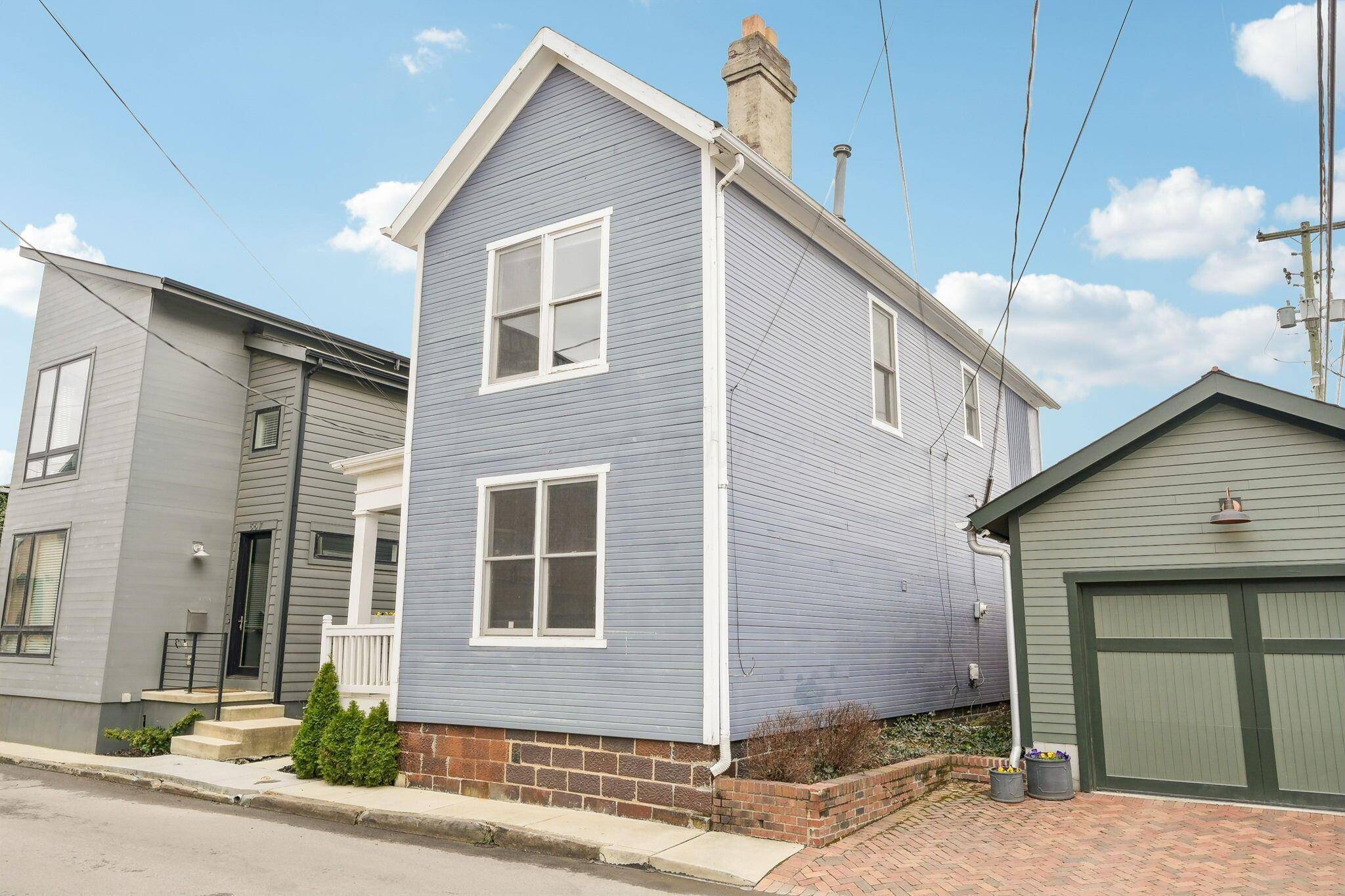 Columbus, OH 43206,565 Lathrop Street