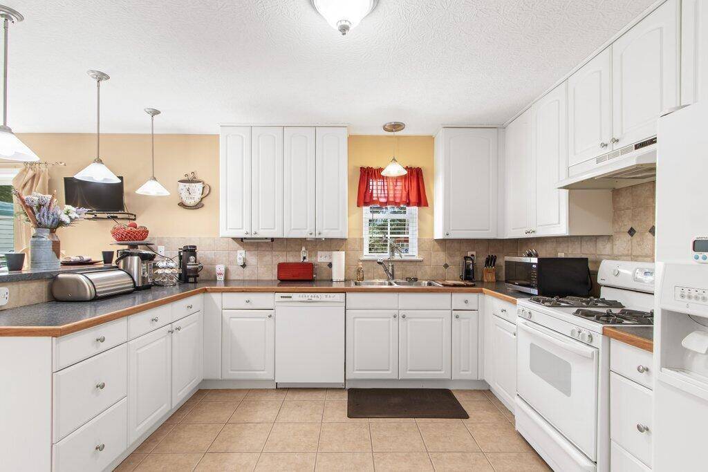 Urbancrest, OH 43123,2880 Maple Street