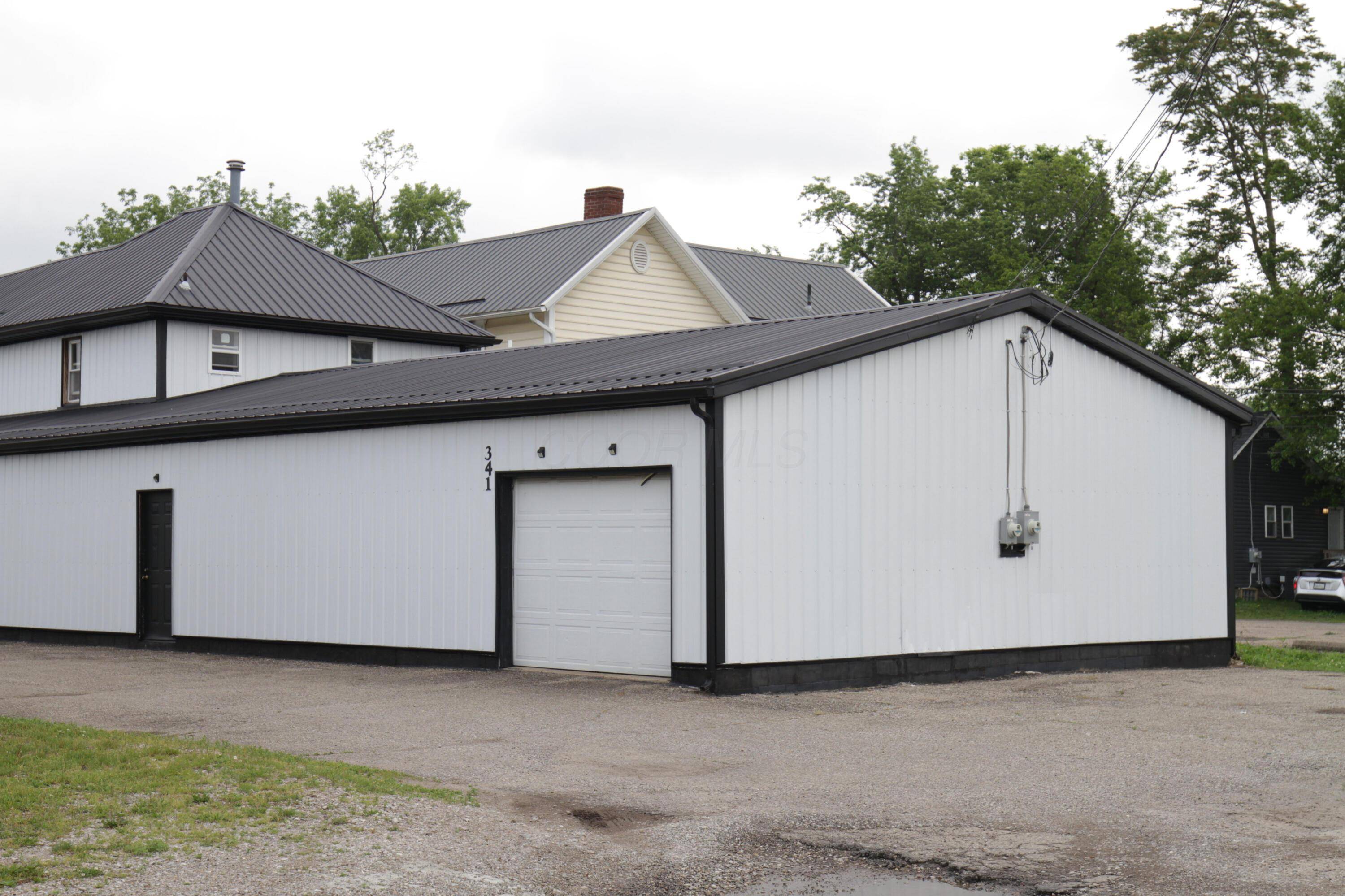 Newark, OH 43055,341 W Church St Street