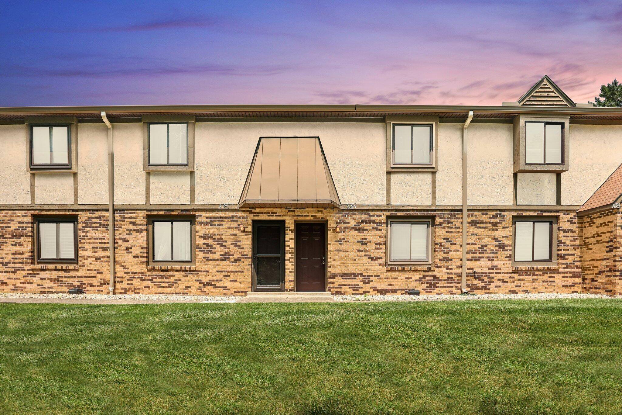 Columbus, OH 43221,3195 Summerdale Lane