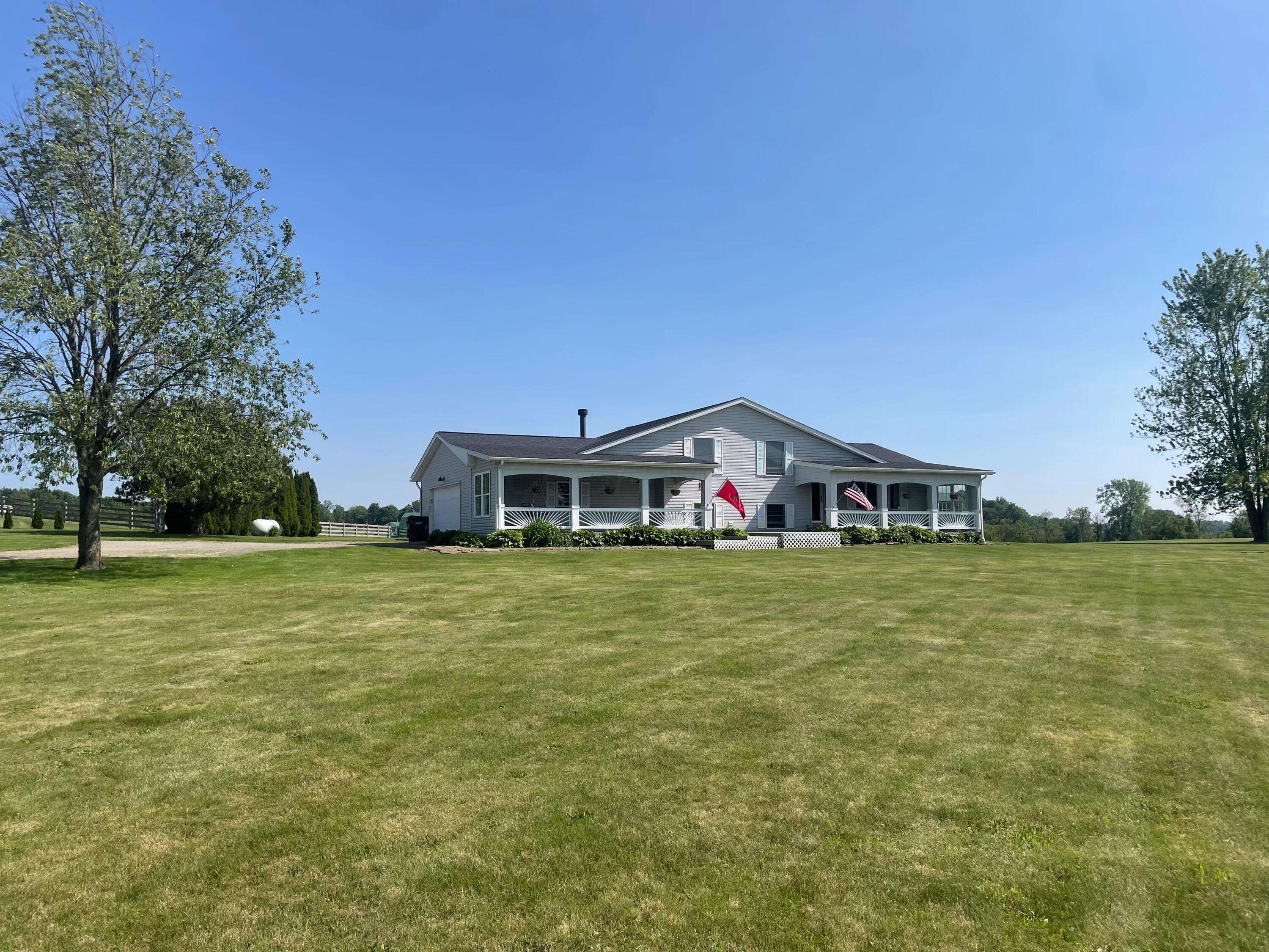 Gambier, OH 43022,23060 Deal Road