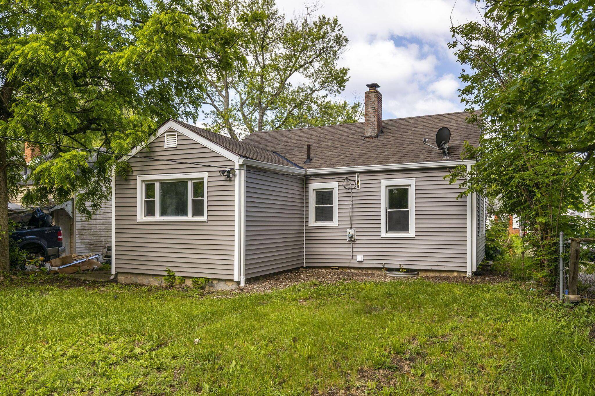 Columbus, OH 43211,2592 Grasmere Avenue