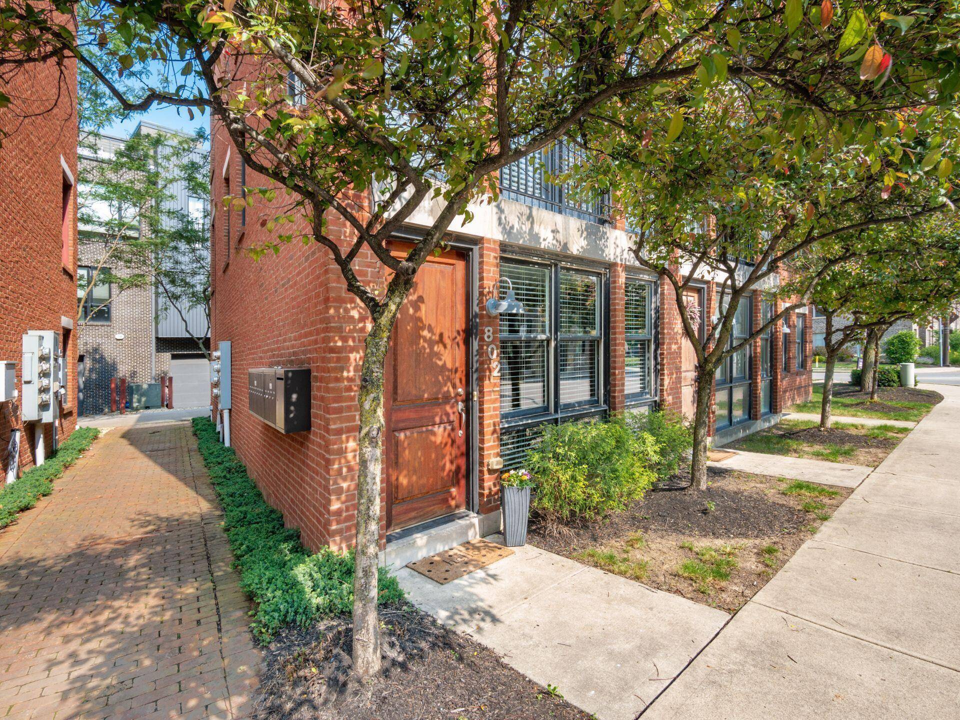 Columbus, OH 43215,802 N 4th Street #802