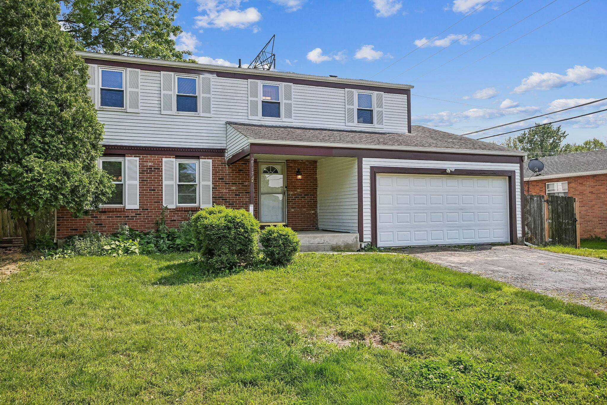 Columbus, OH 43229,2117 E Kilbourne Avenue