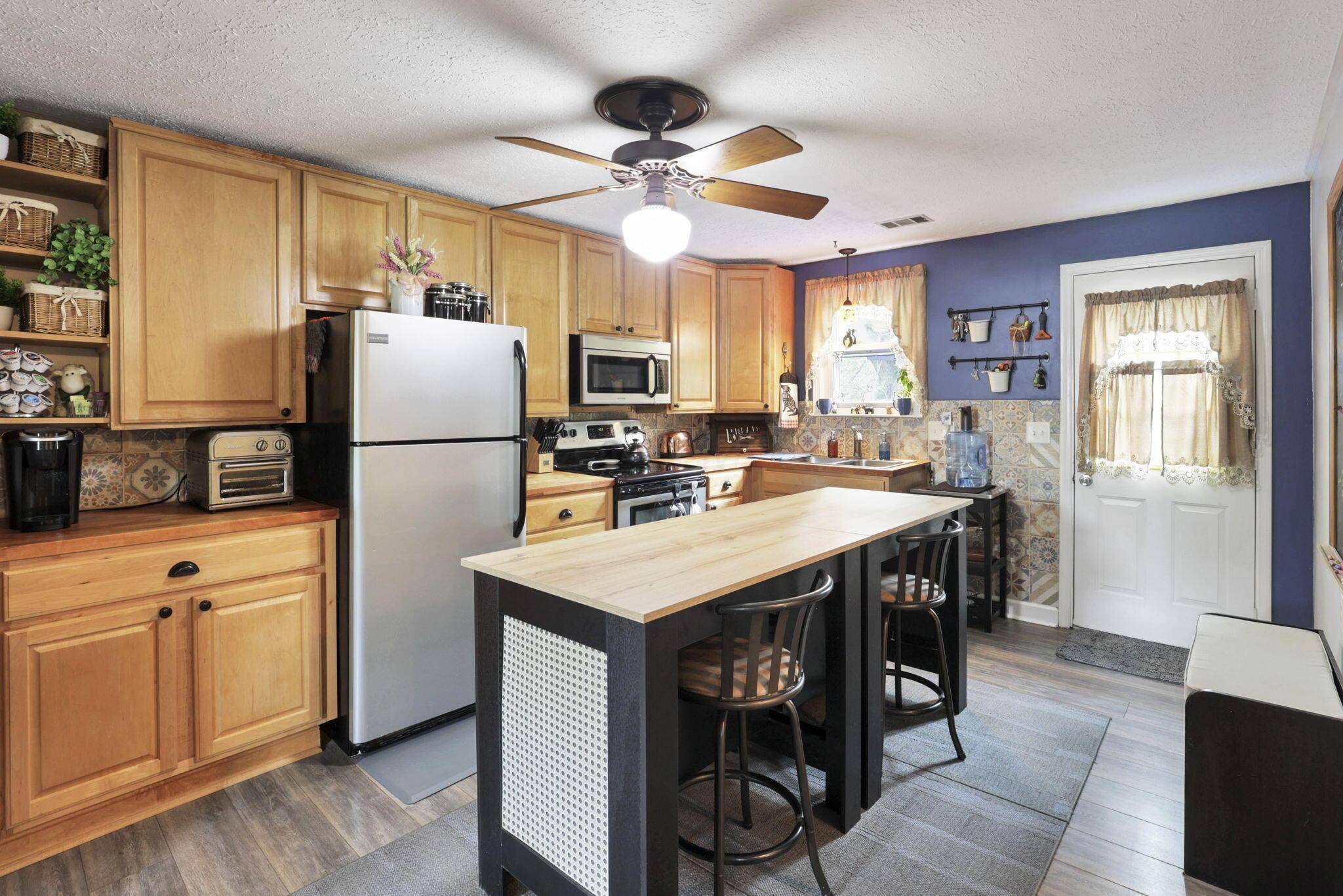 Columbus, OH 43229,6769 Hildreth Avenue