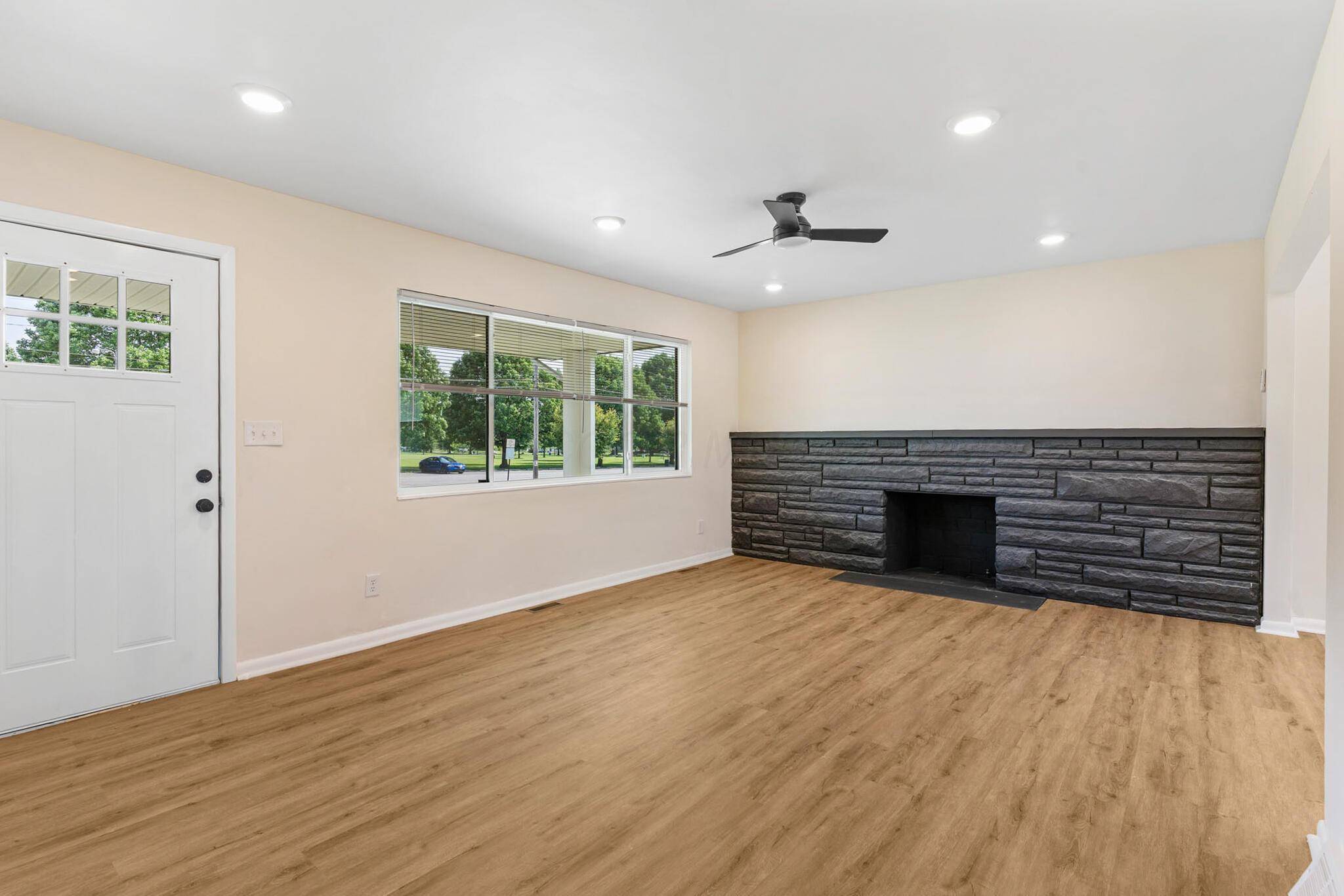 Columbus, OH 43206,1345 E Deshler Avenue