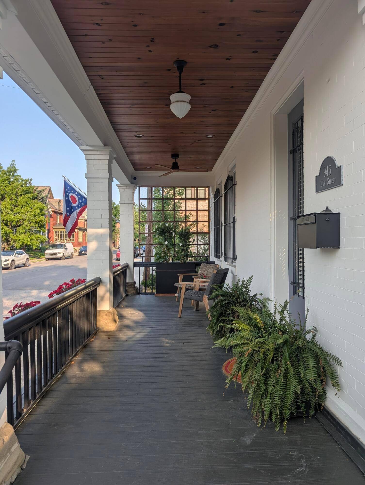 Columbus, OH 43205,946 Oak Street