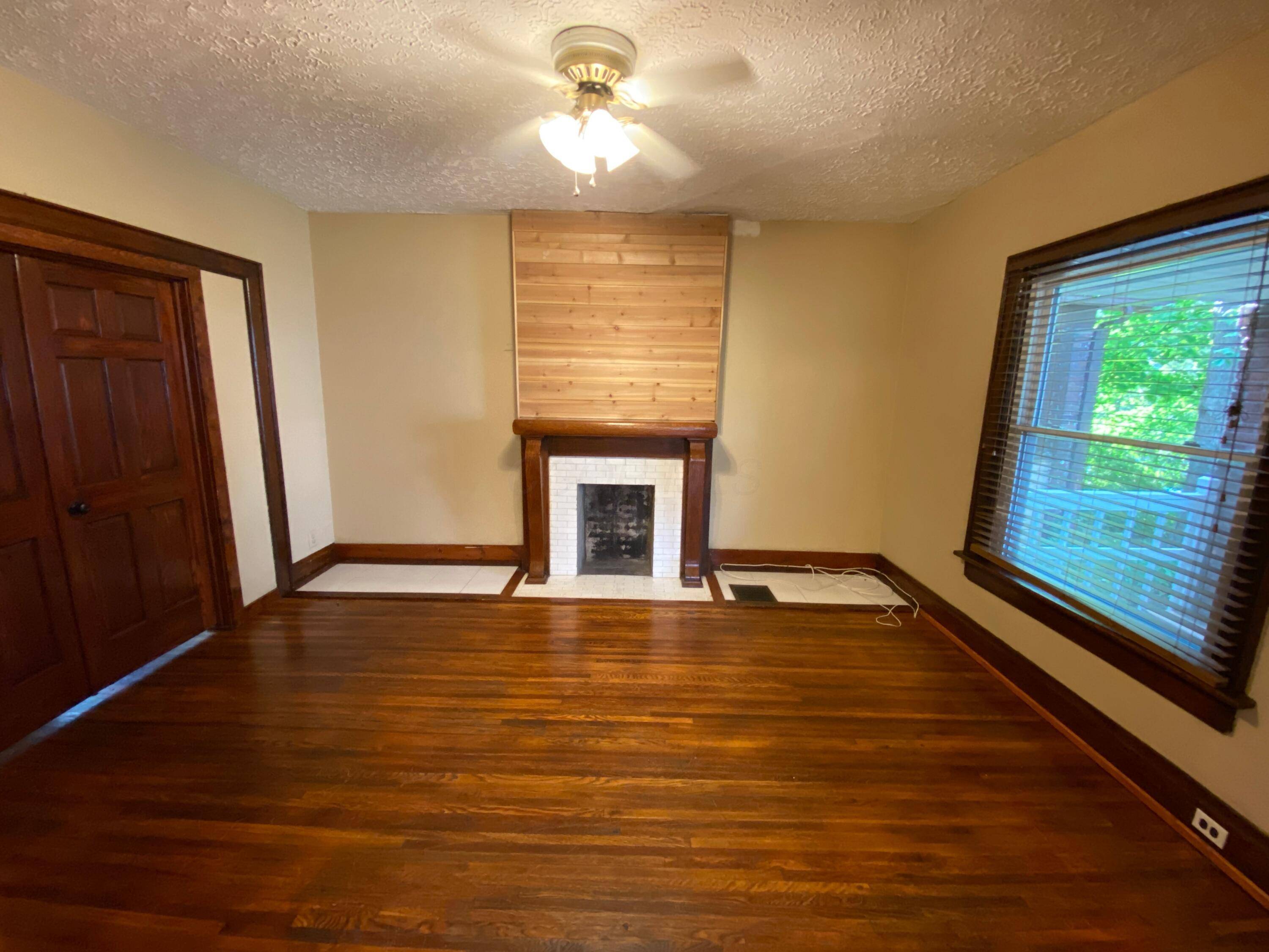 Columbus, OH 43201,419 E 16th Avenue
