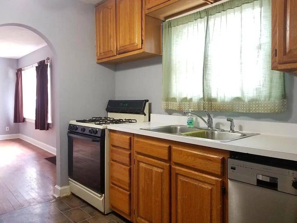 Columbus, OH 43224,2940 Hiawatha Street