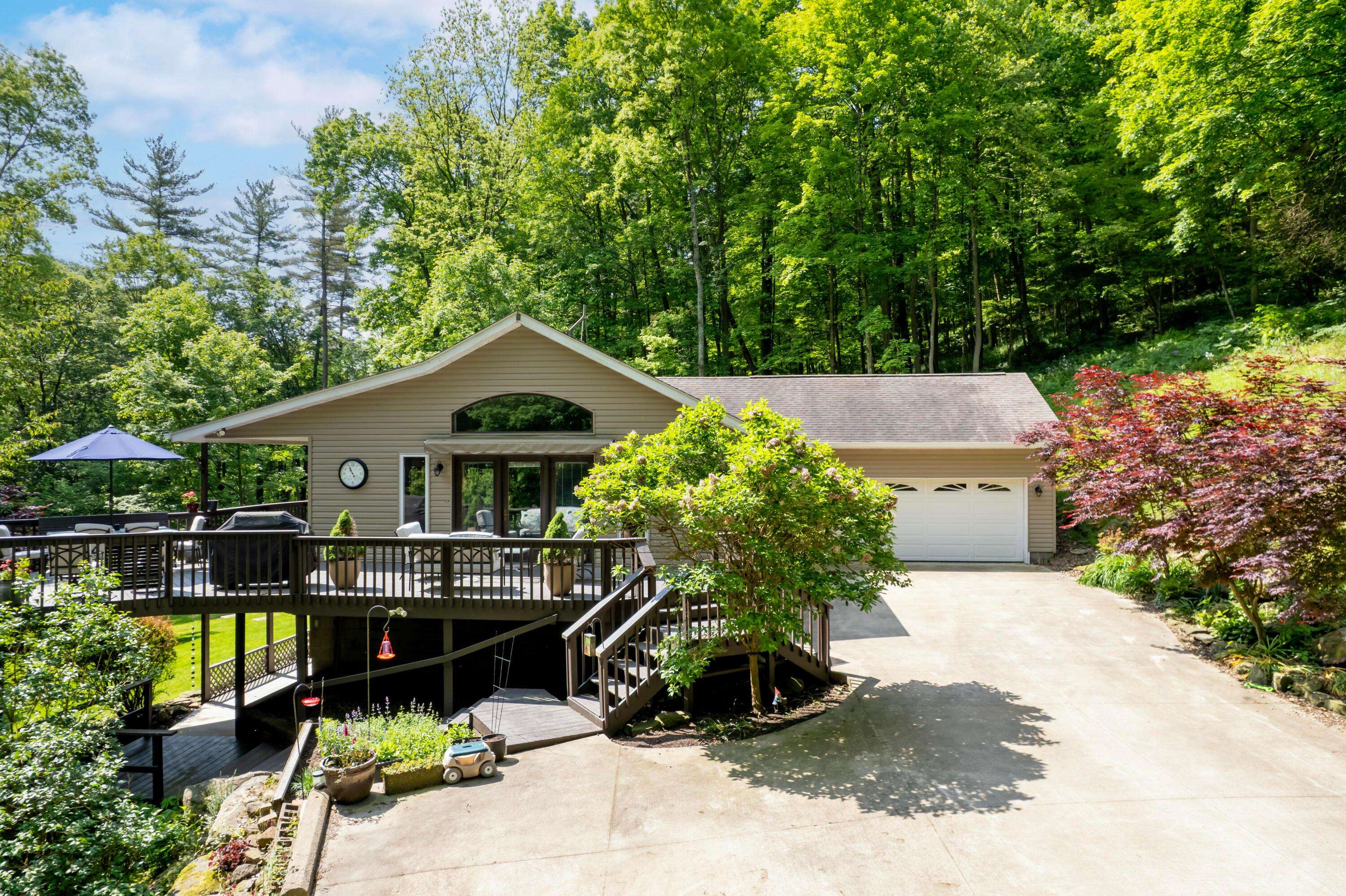 Glenmont, OH 44628,18645 County Road 77