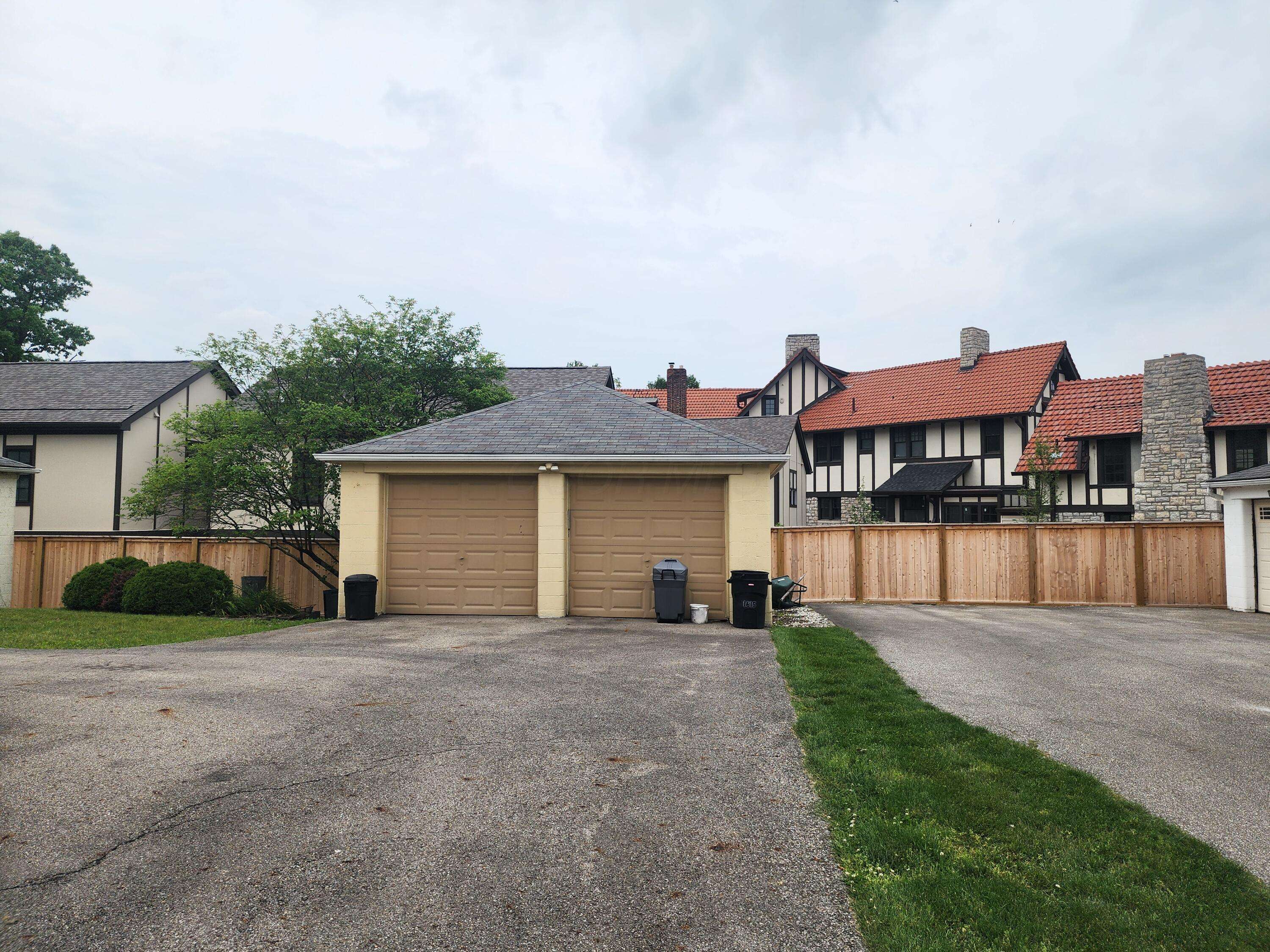 Marble Cliff, OH 43212,1615 Arlington Avenue