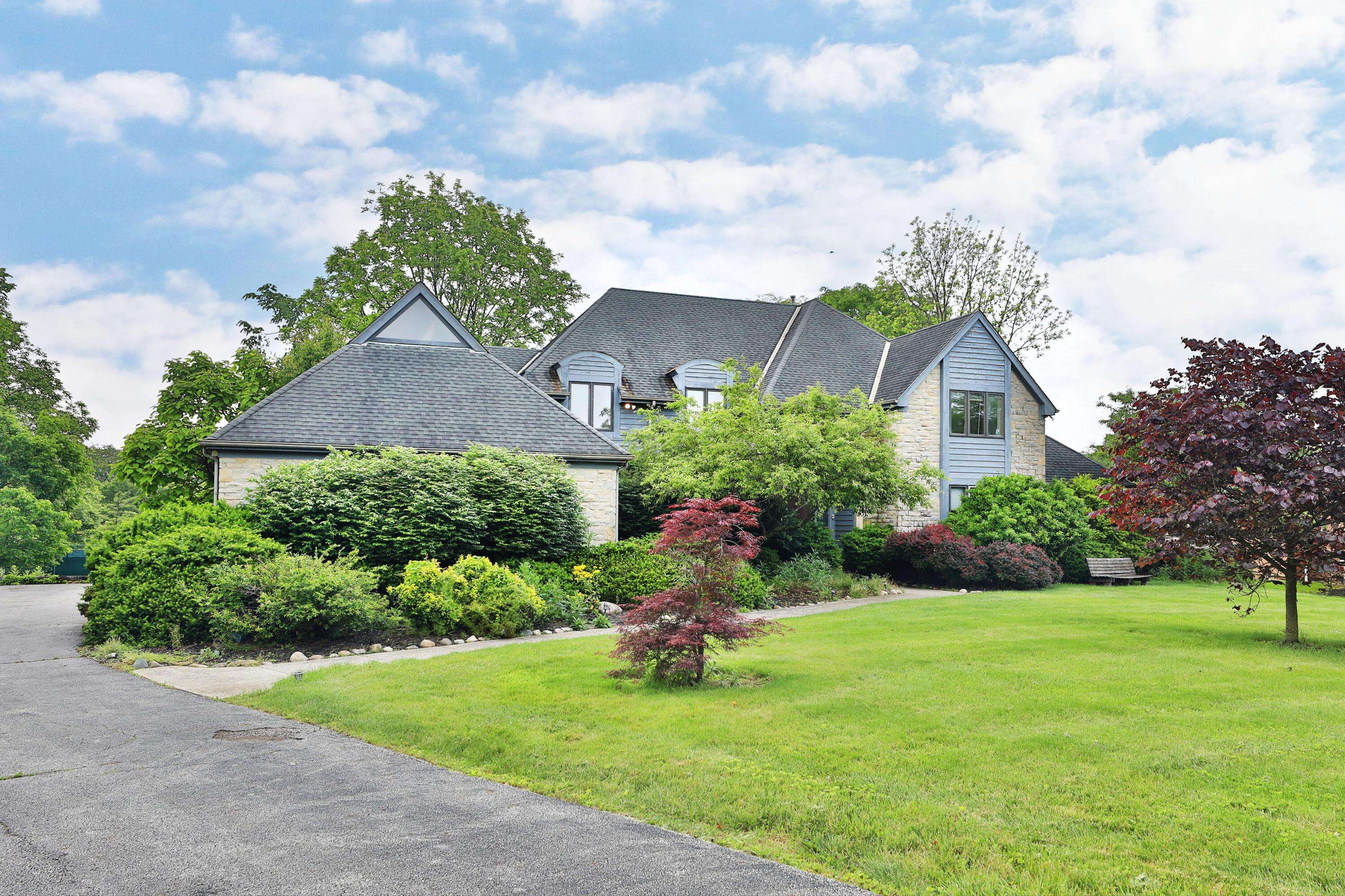 Powell, OH 43065,1927 Abbotsford Green Drive