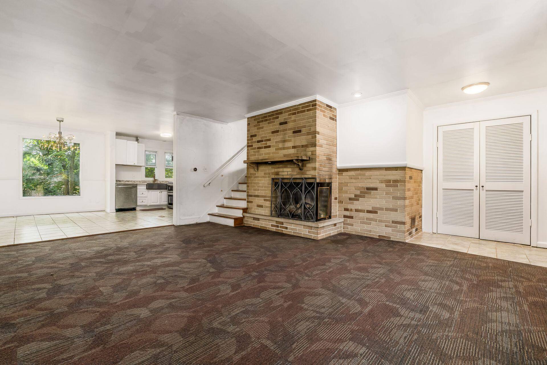 Reynoldsburg, OH 43068,7679 Eastwood Street
