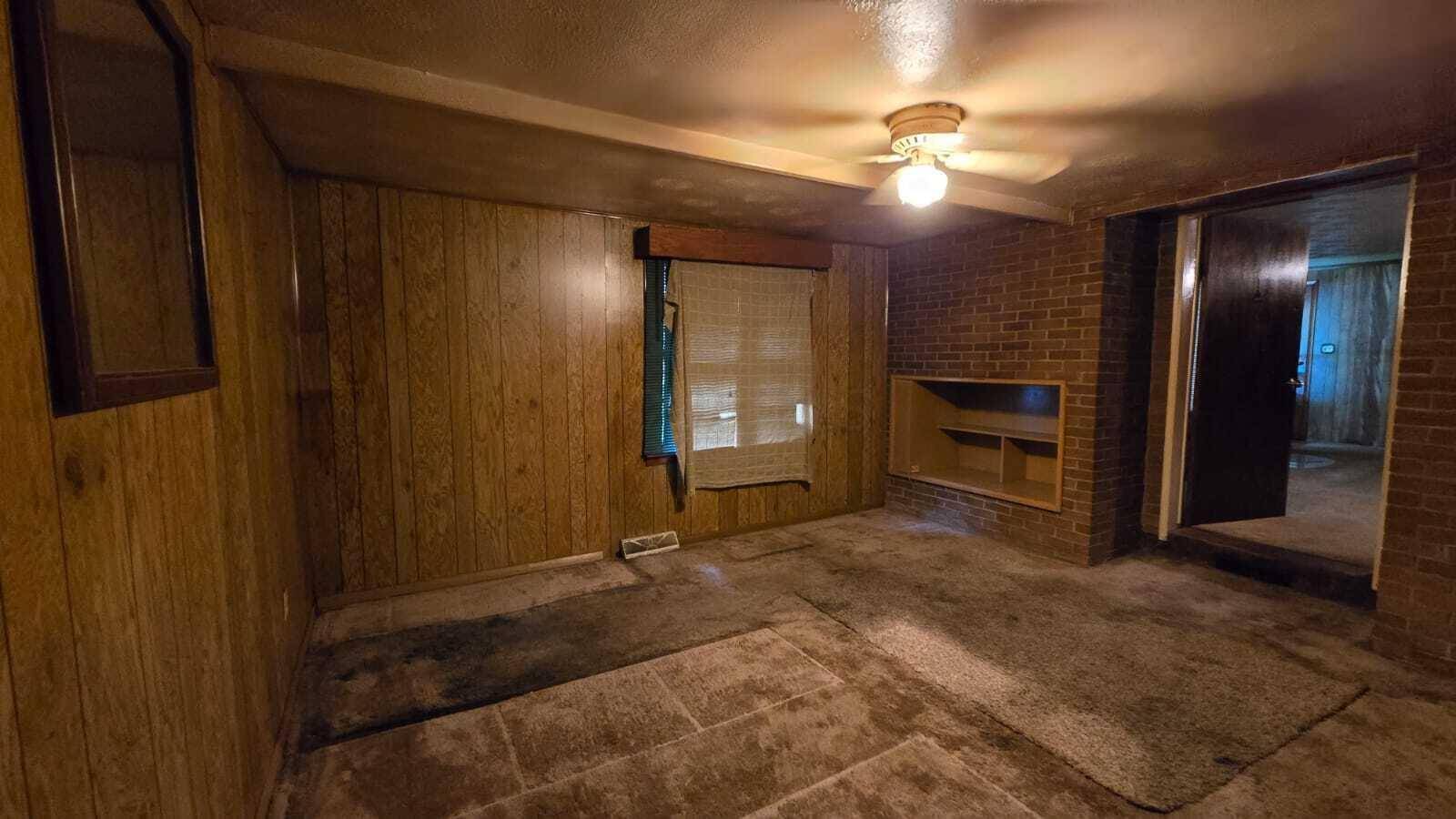 Warren, OH 44481,2129 Austintown Warren Road