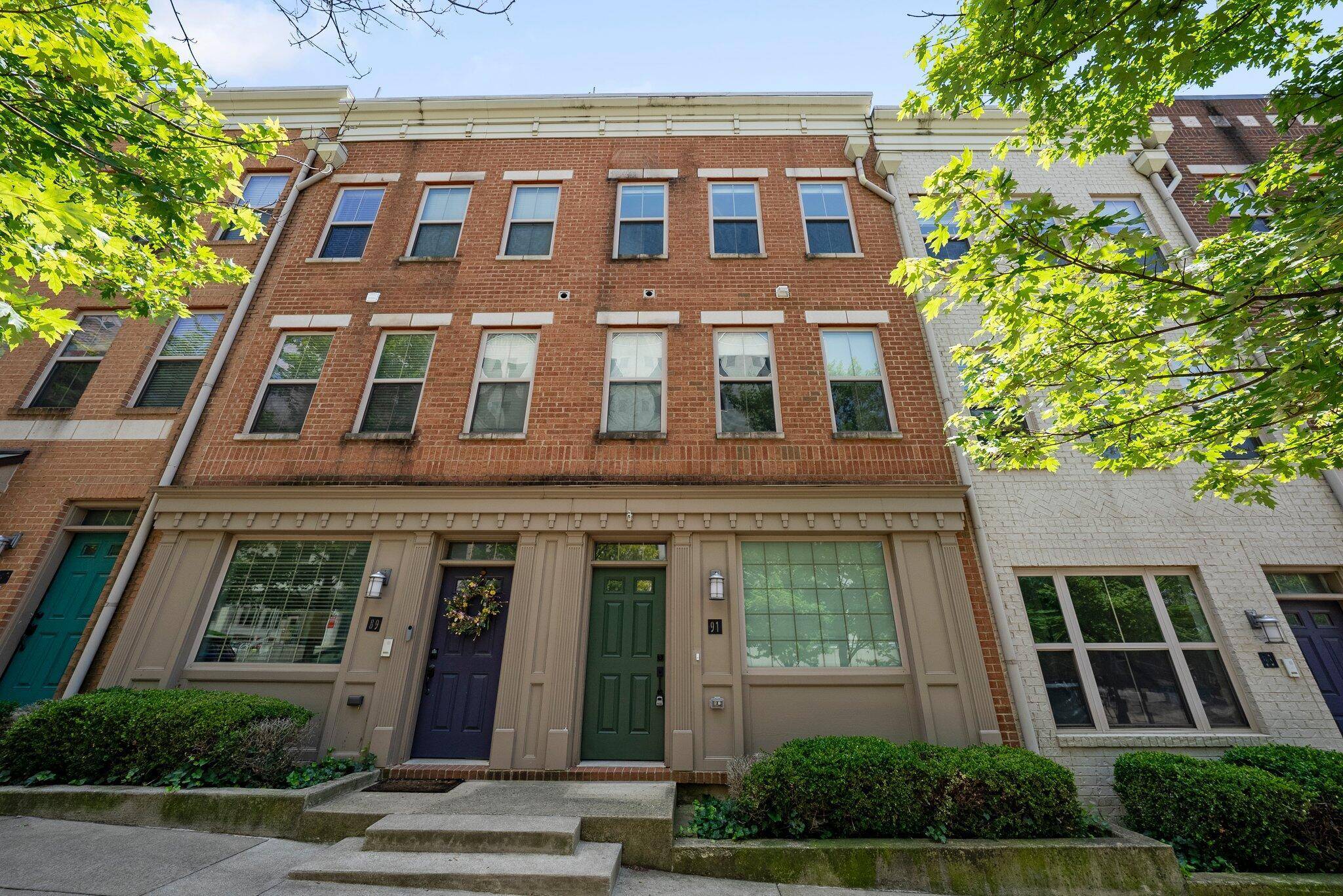 Columbus, OH 43215,91 W Town Street