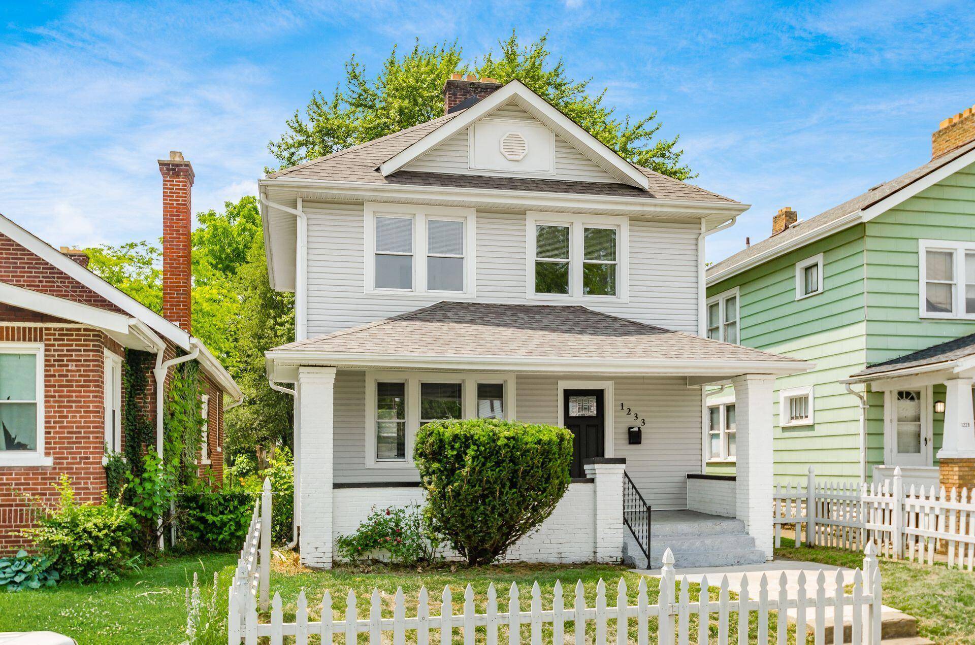 Columbus, OH 43206,1233 Oakwood Avenue